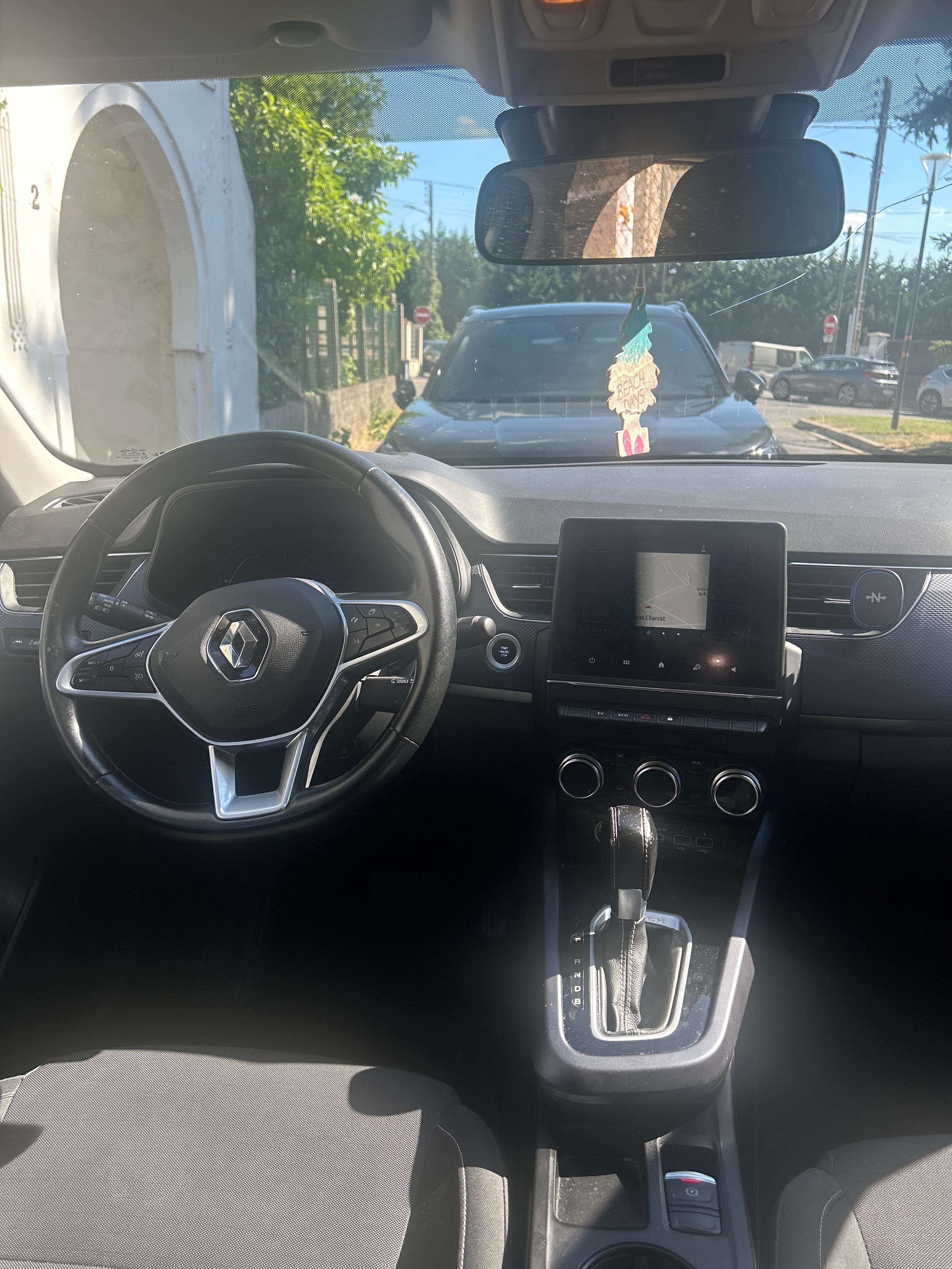 Renault Arkana E-Tech avec GPS