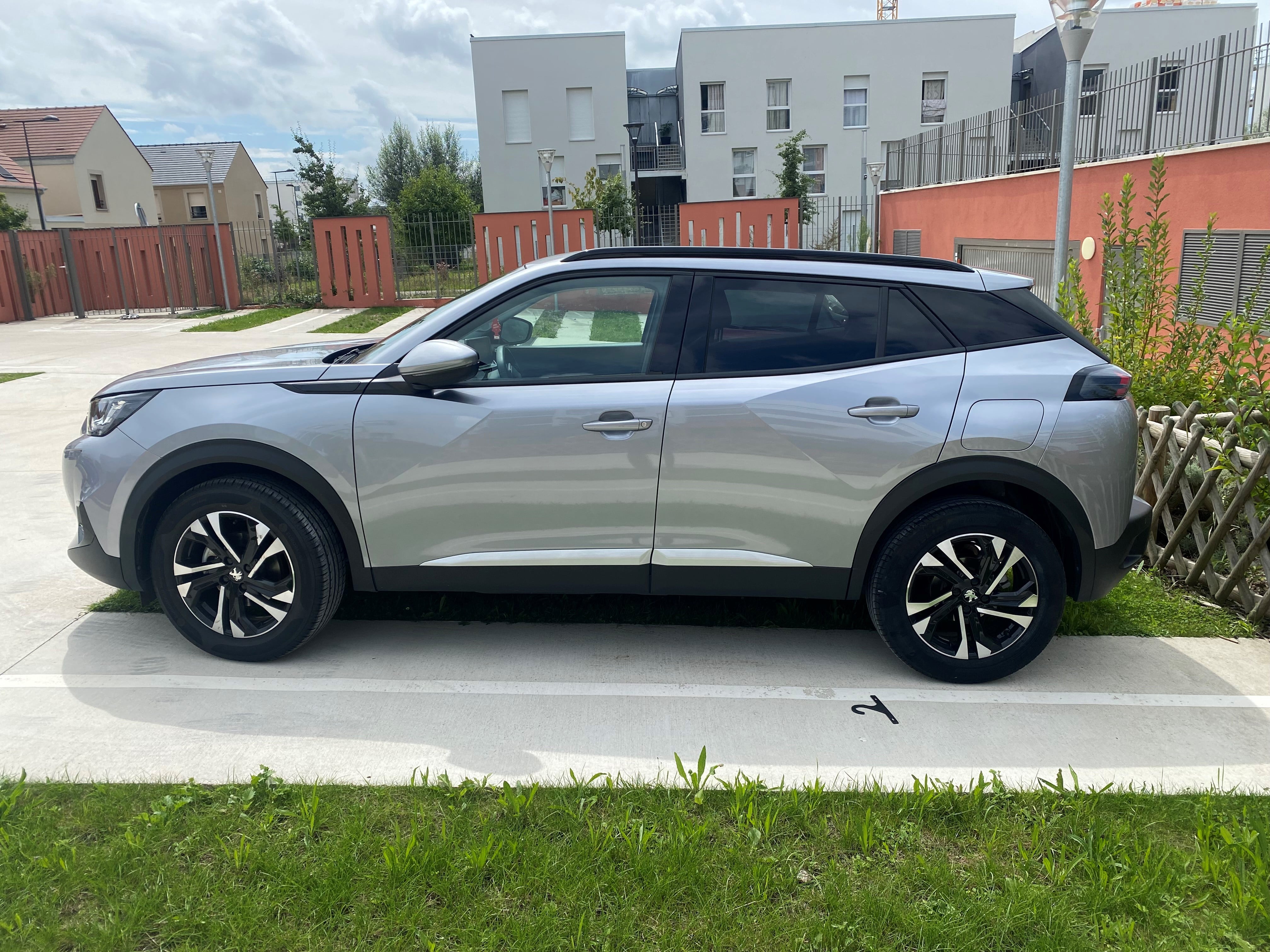 Peugeot 2008 avec Climatisation