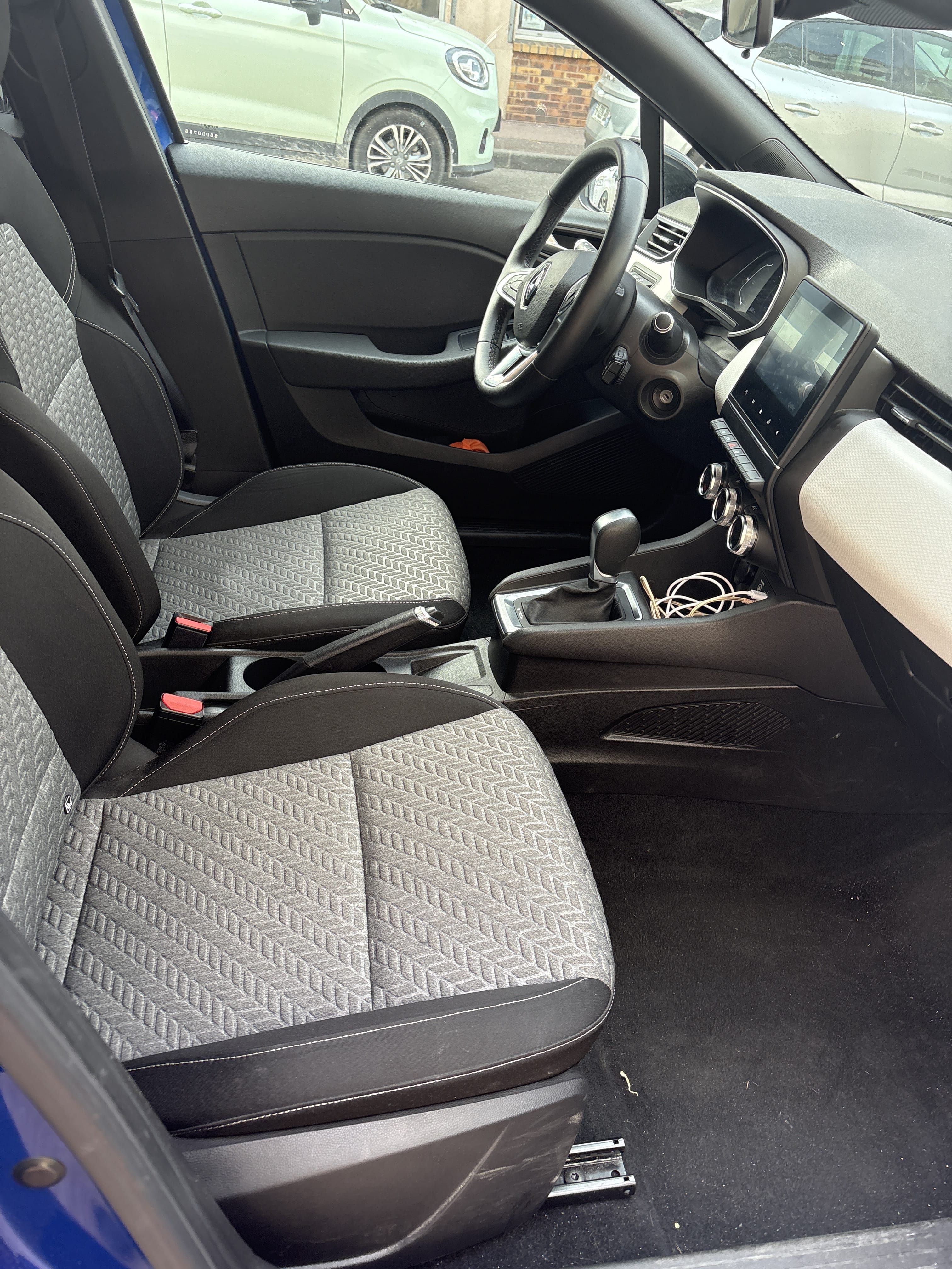 Renault Clio E-tech HYBRID avec Audio Bluetooth