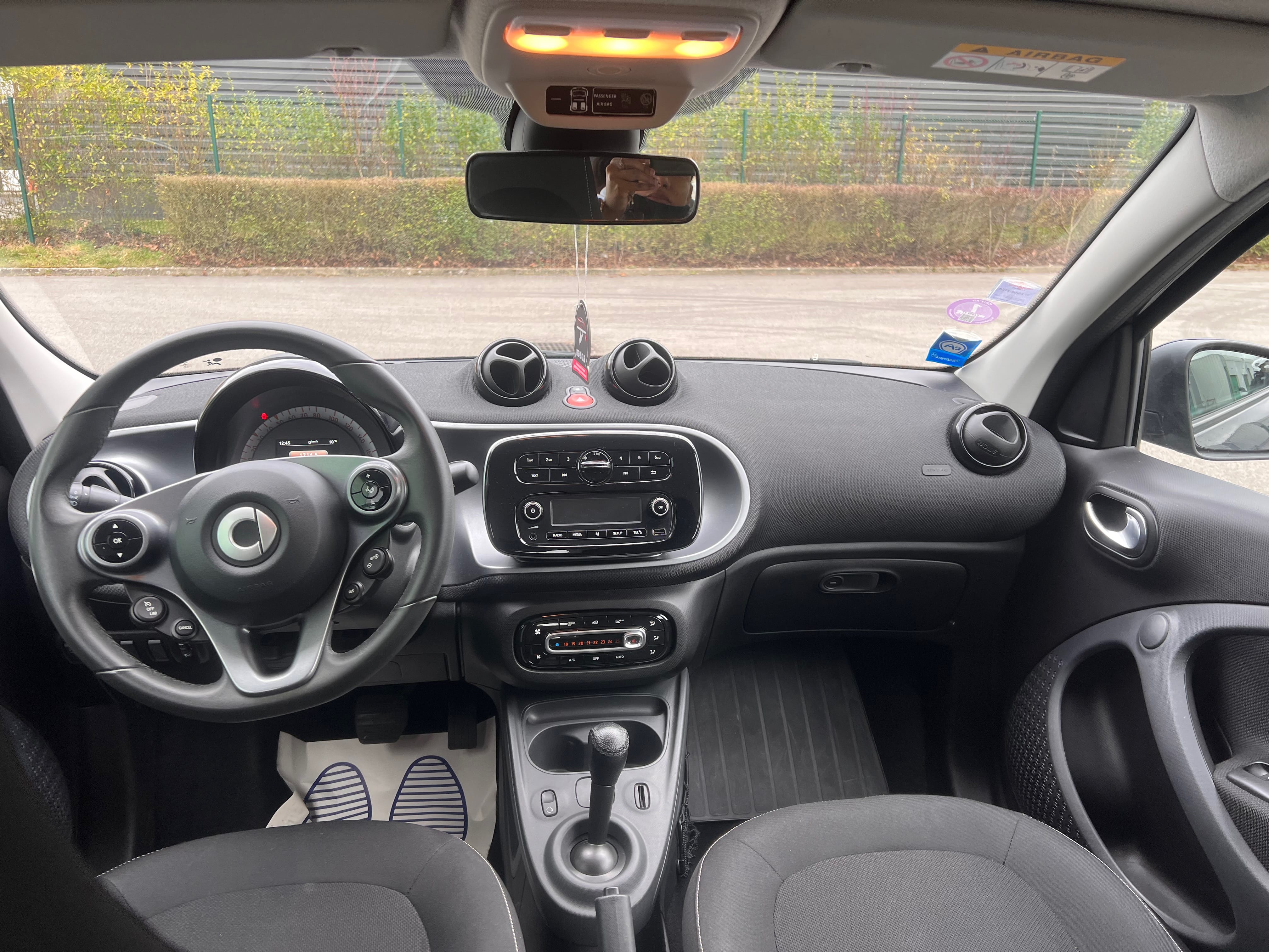 Smart Forfour avec Siège bébé