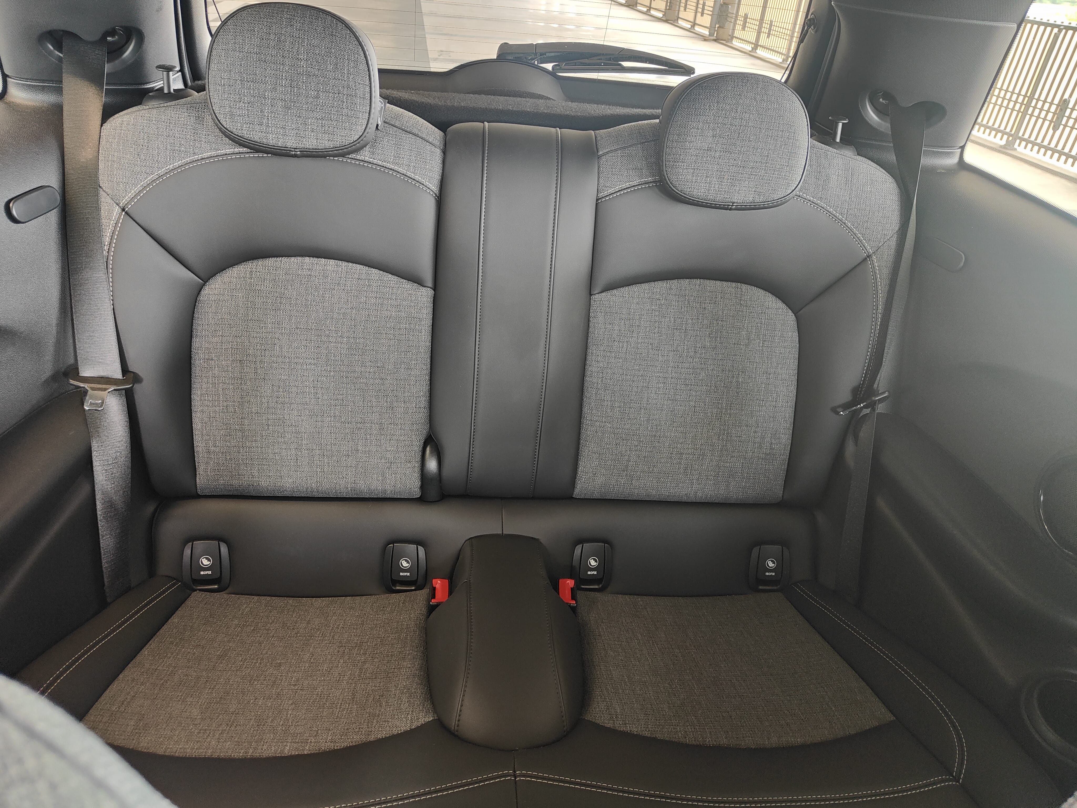 Mini Cooper 3 portes JCW | AUTO | GPS | GARE ST-JEAN (750m)