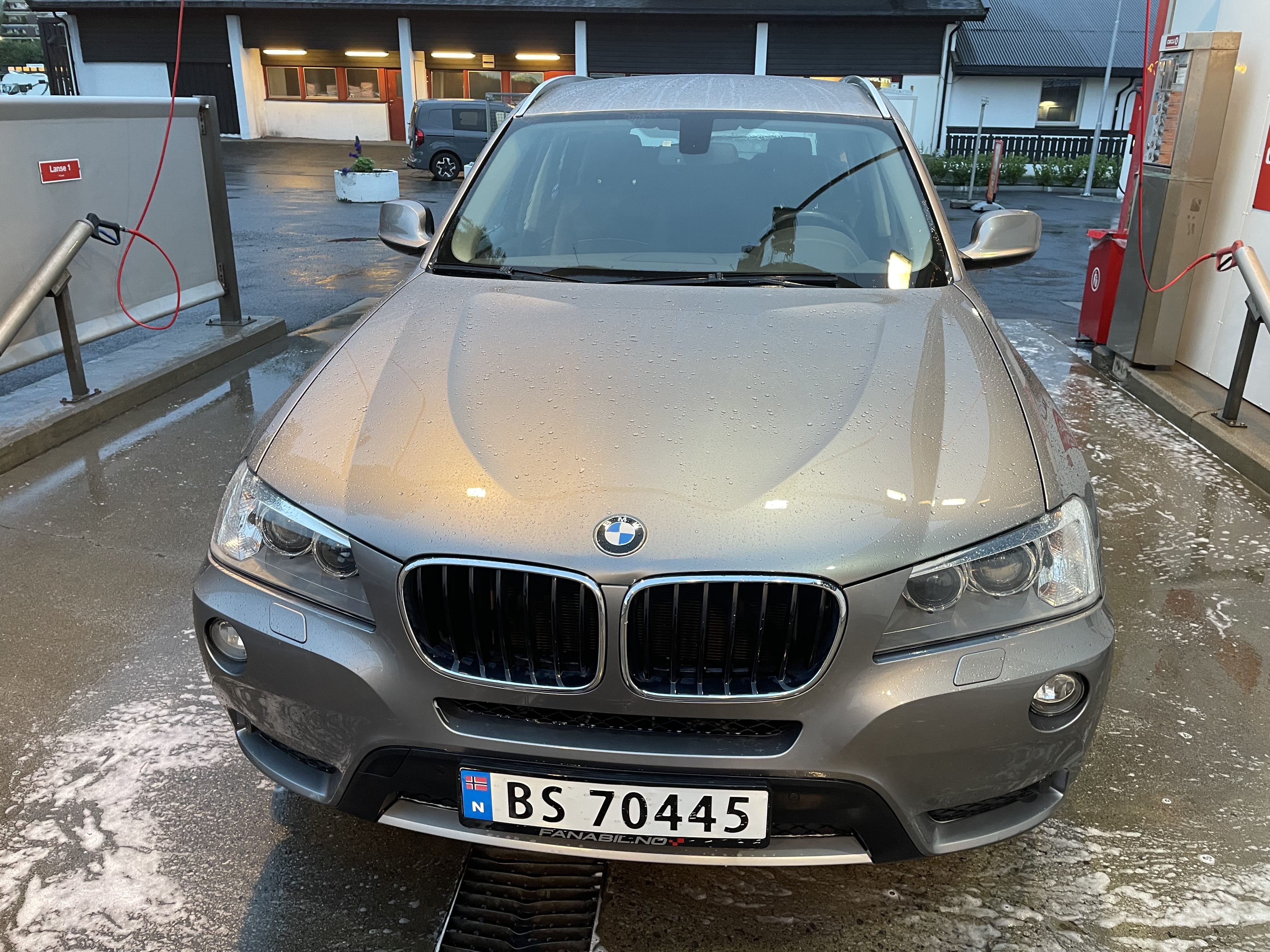 BMW X3 med Lydinngang