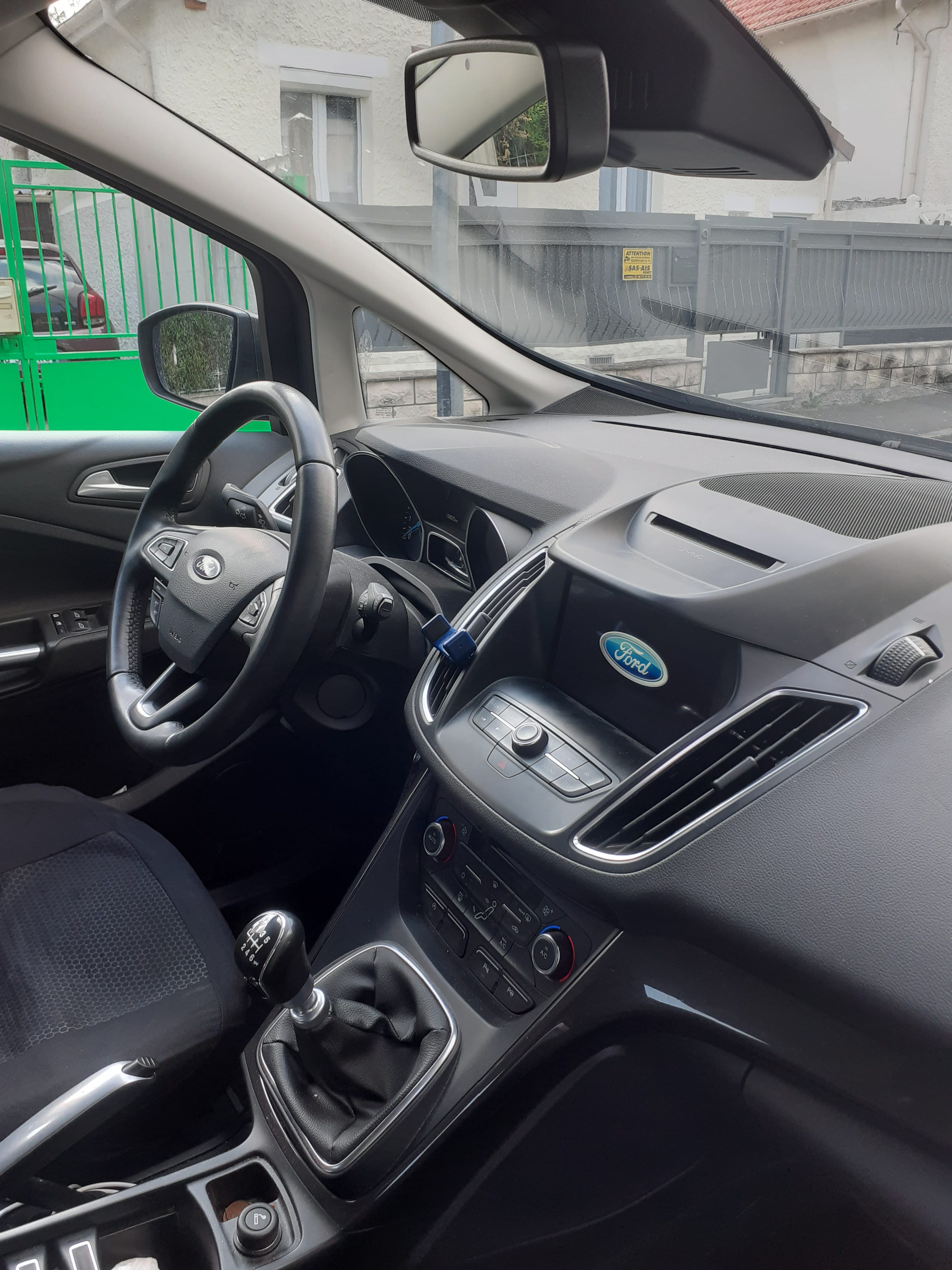 Ford Grand C-Max avec GPS