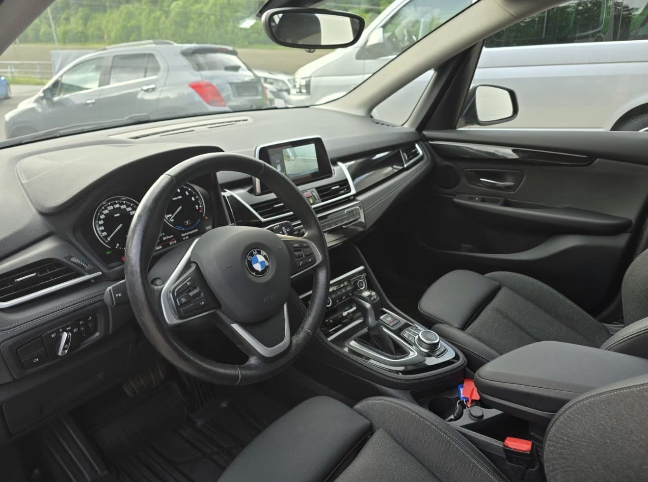 BMW  225xe Active Tourer avec GPS