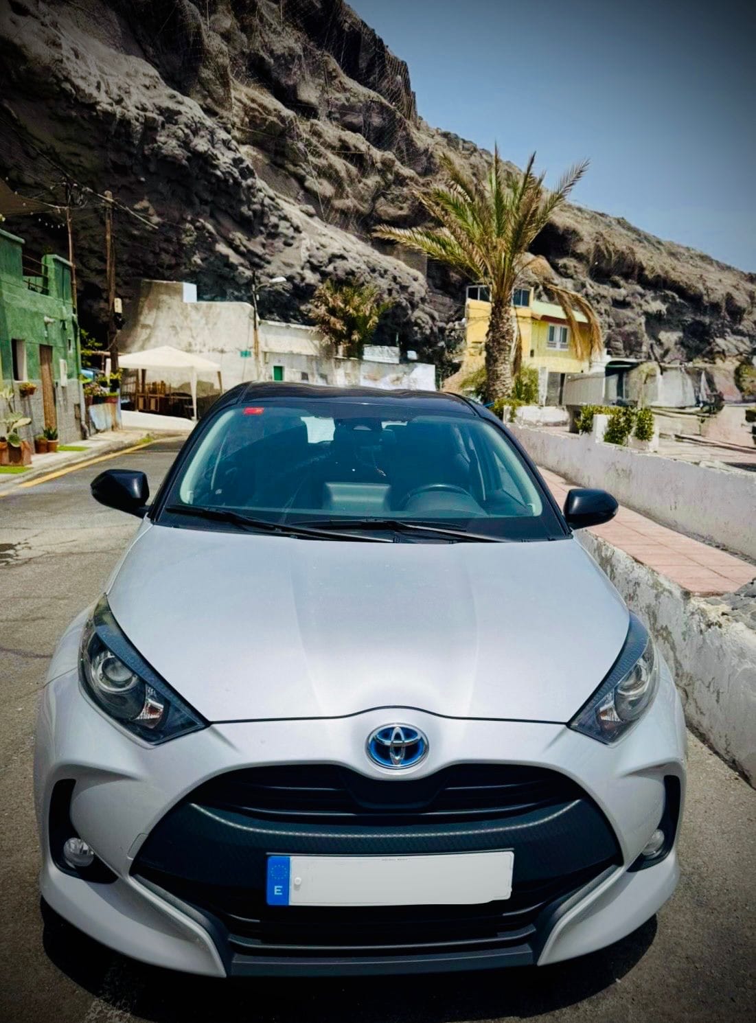 Toyota Yaris Híbrido con Aire acondicionado