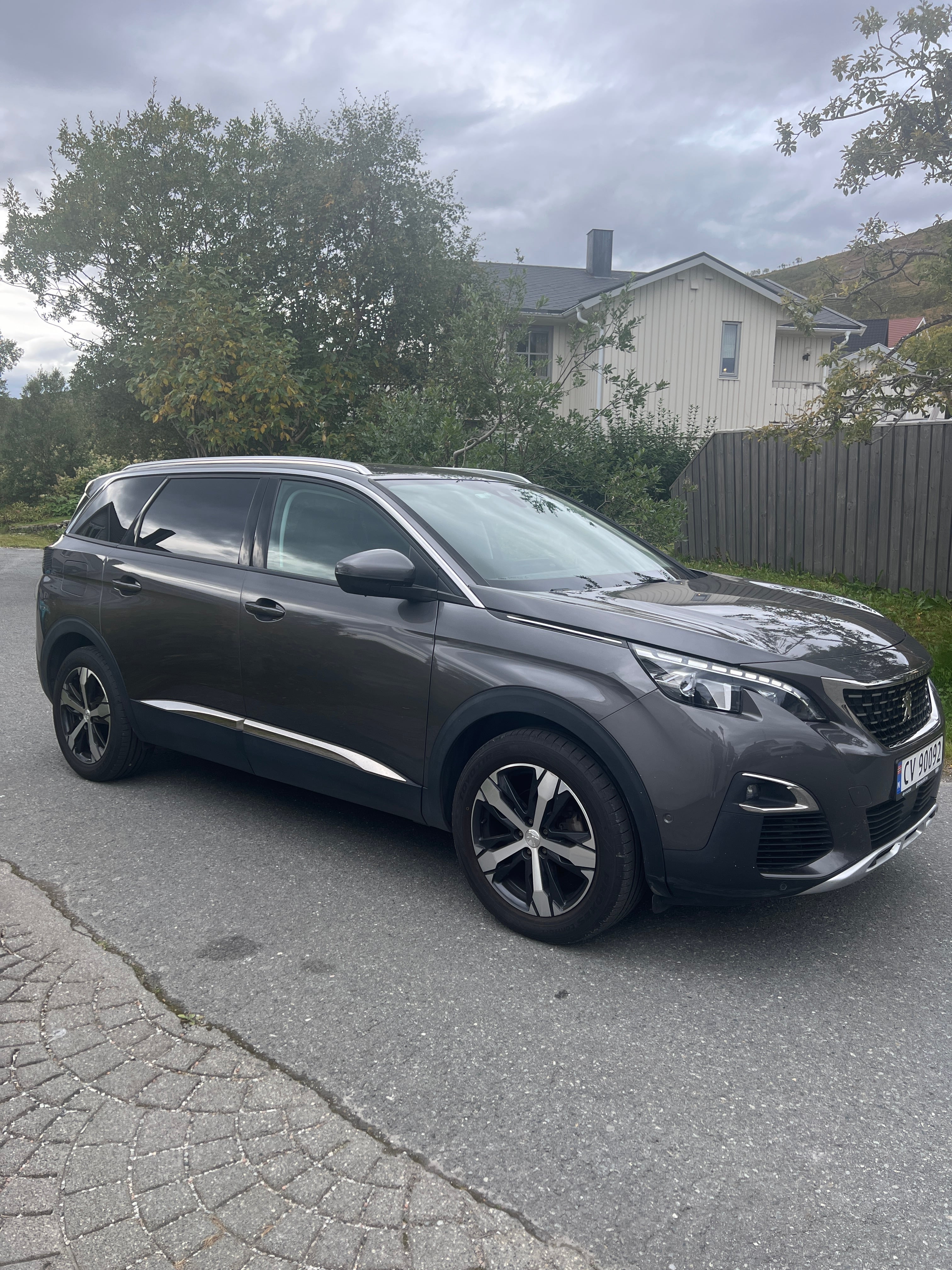 Peugeot 5008, 2018, Diesel, Automático, 7 plazas