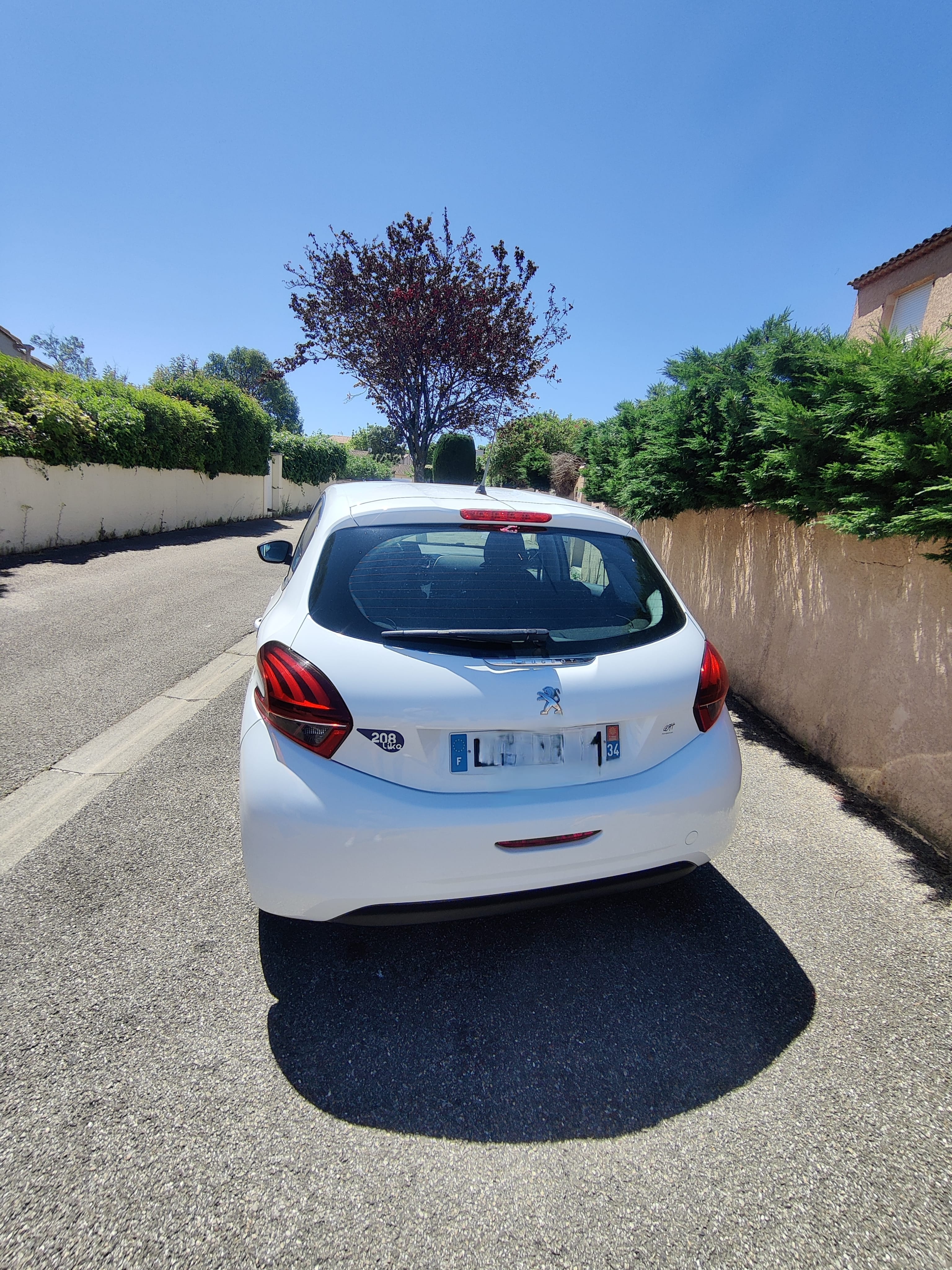 Peugeot 208 1.0 avec Régulateur de vitesse