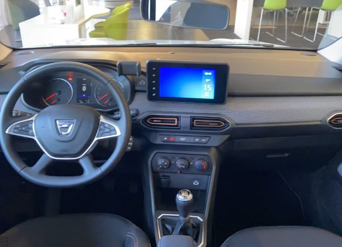 Dacia Sandero avec GPS