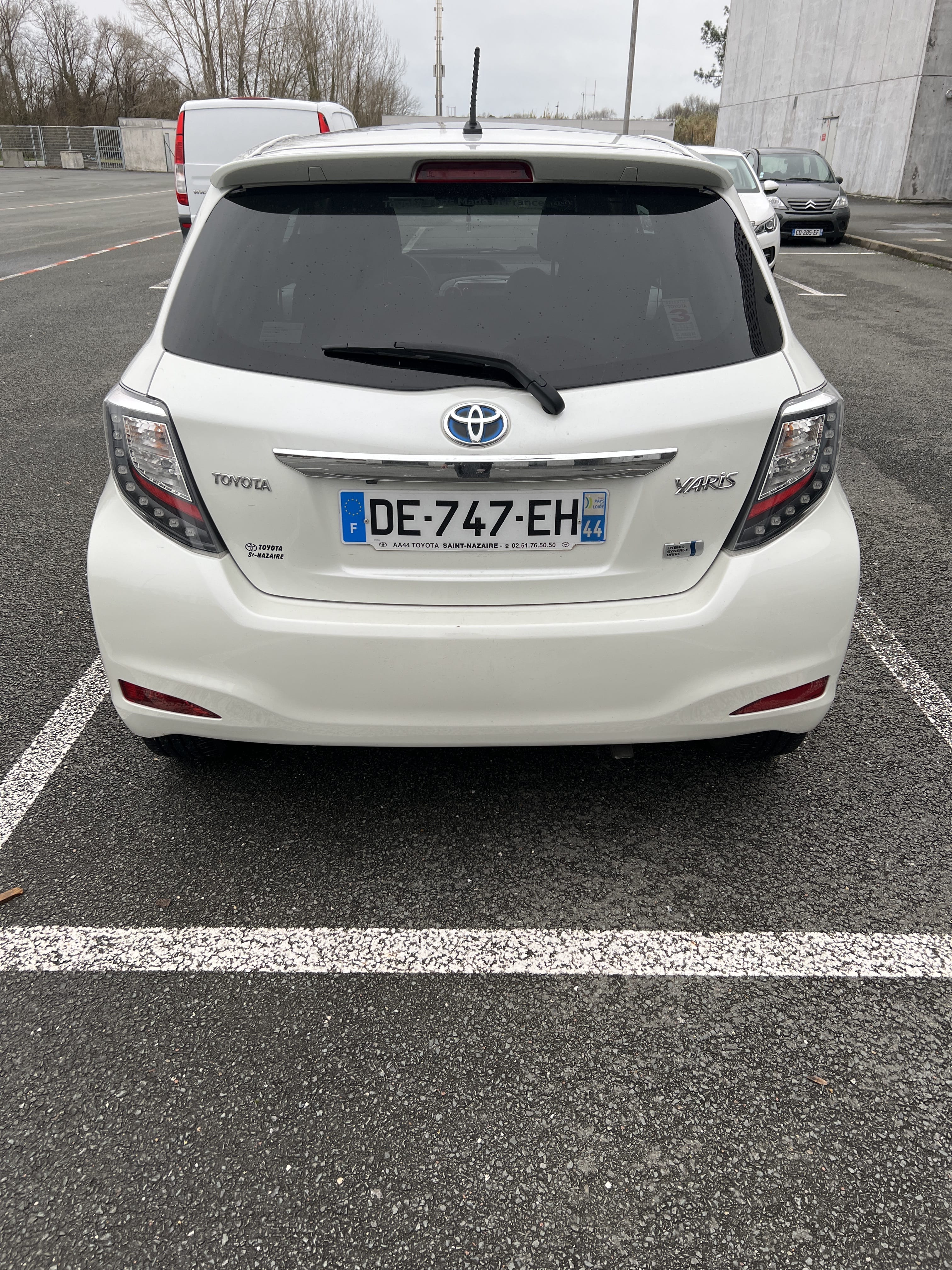 Toyota Yaris Hybride   BOÎTE AUTO