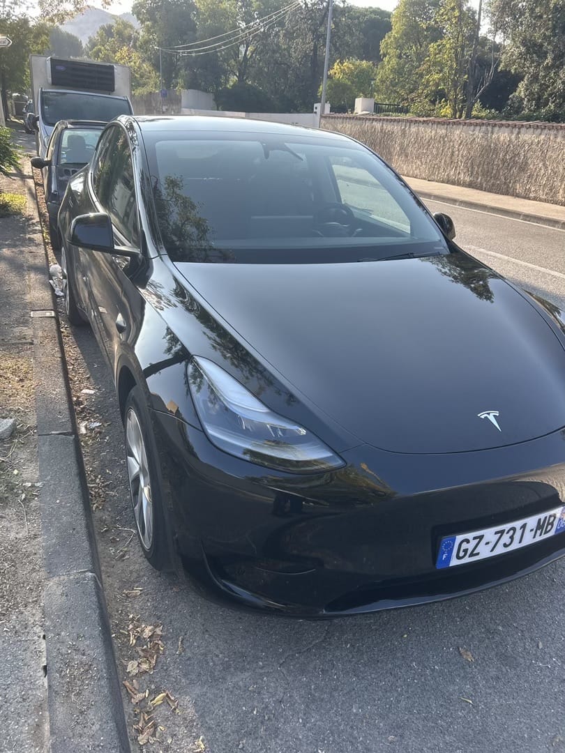 Tesla Model Y, 2024, Electric, automatic