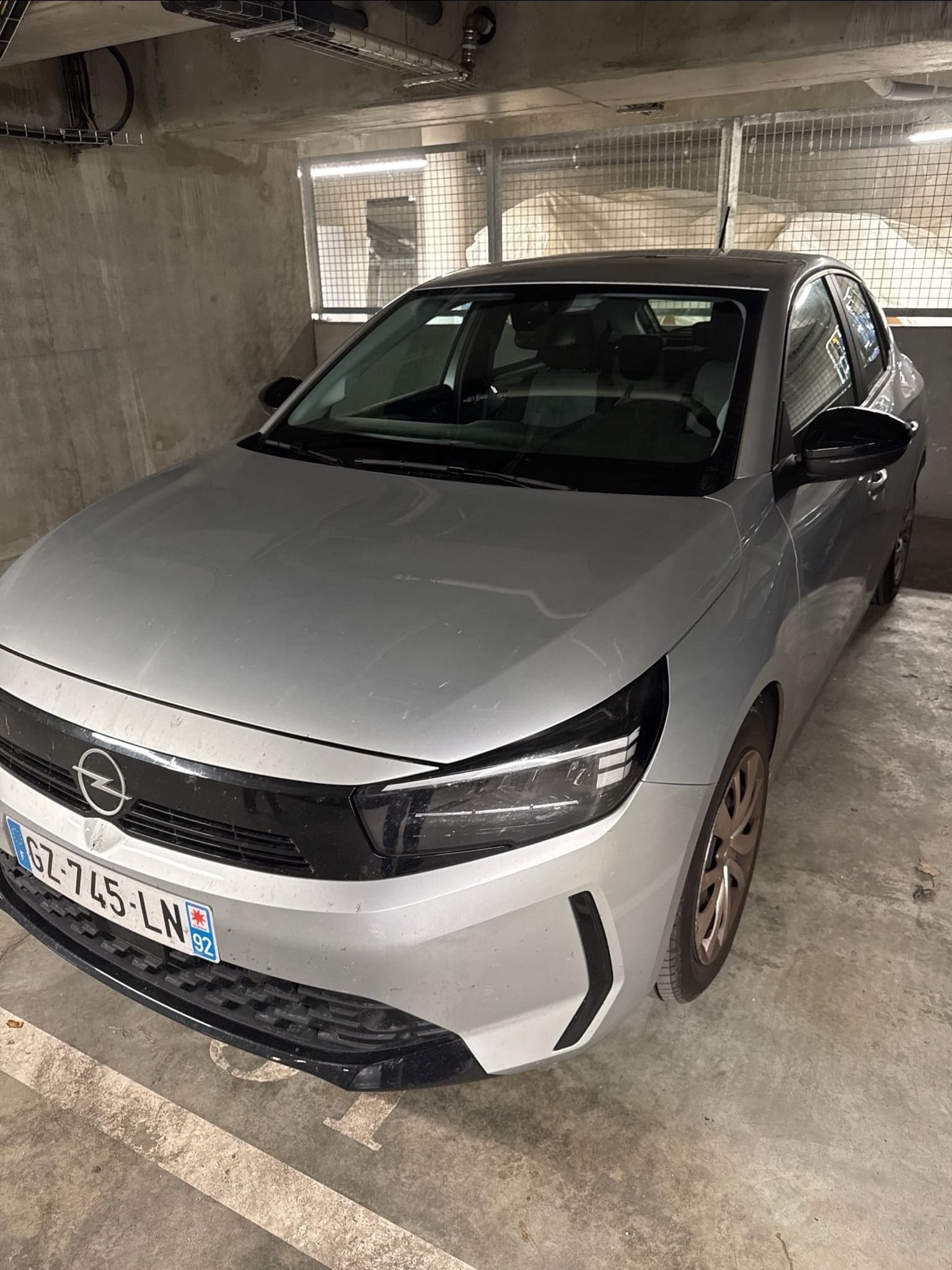 Opel Corsa avec Entrée audio / iPod