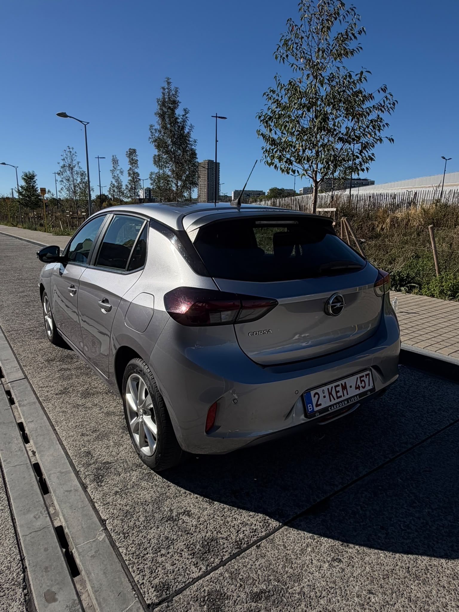 Opel Corsa 1.2 essence avec Caméra de recul