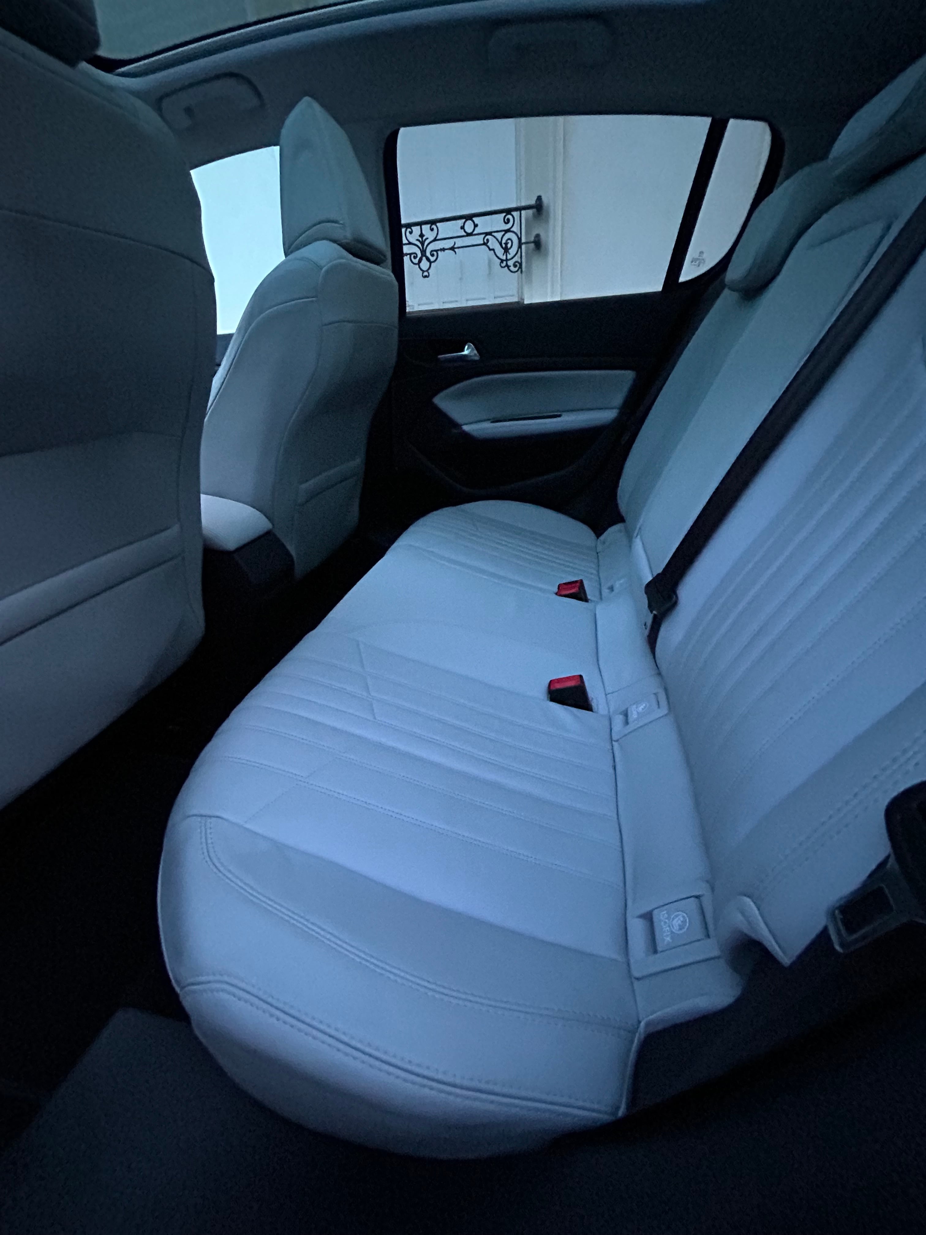 Peugeot 308 Panoramique mit Navigationsgerät