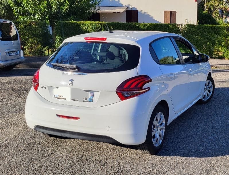 Peugeot 208 avec Climatisation