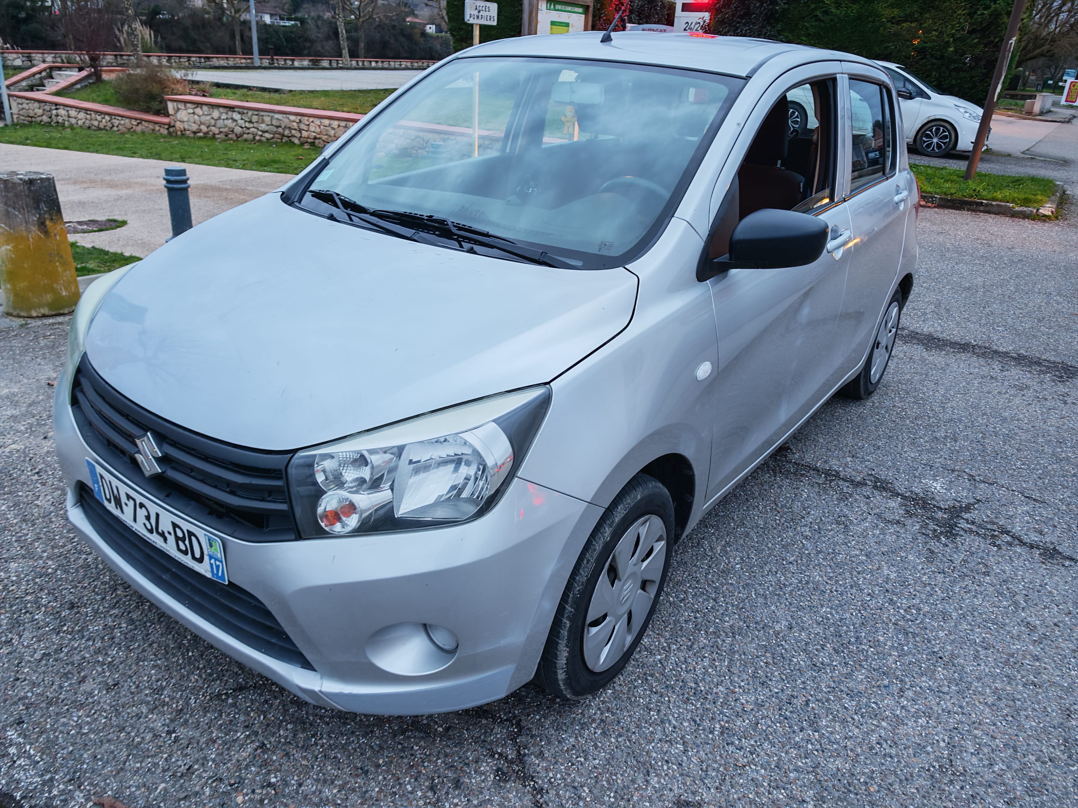 Suzuki Celerio, 2015, Essence 95