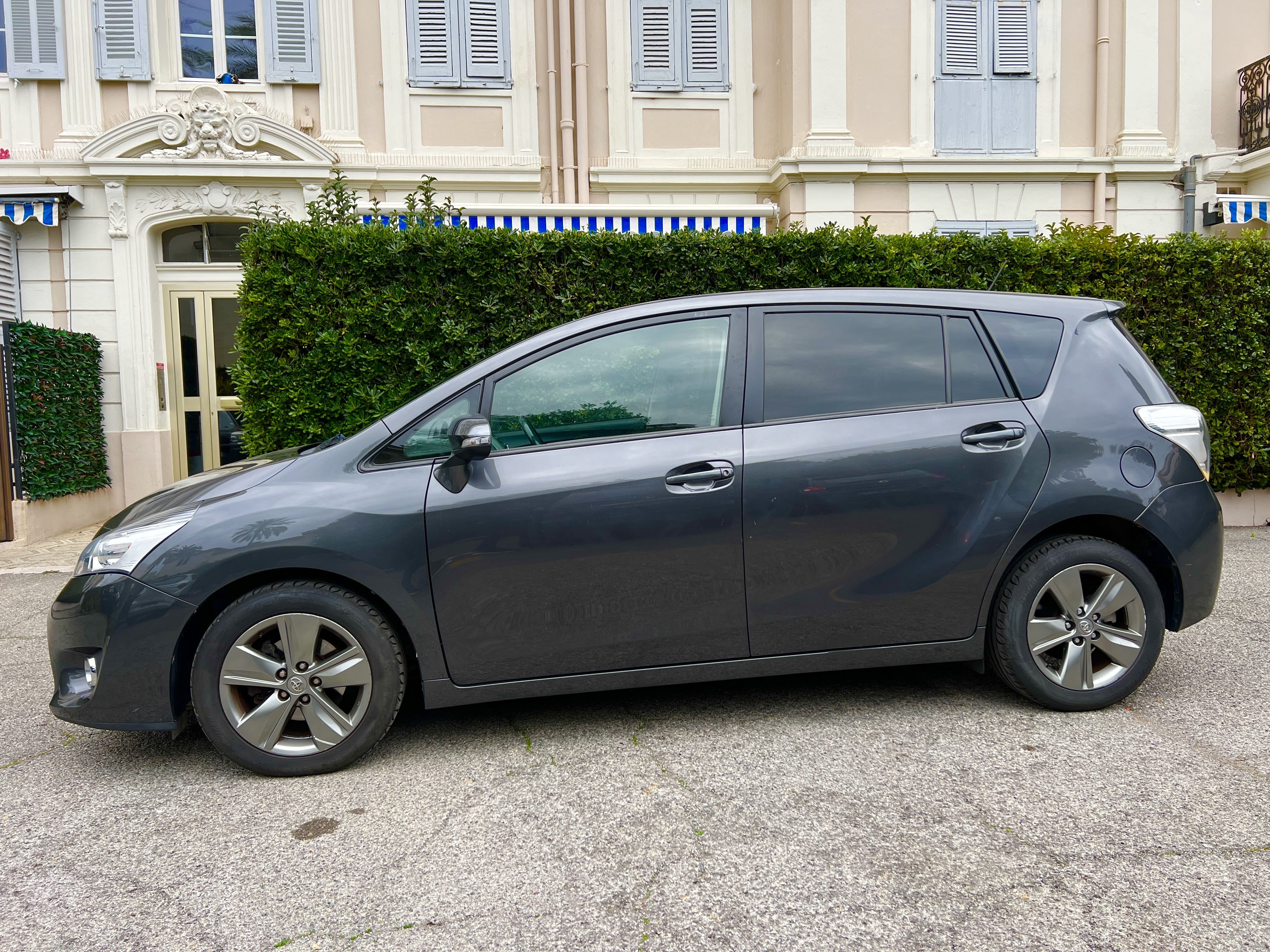 Toyota Verso 1.6 SKYBLUE avec Climatisation