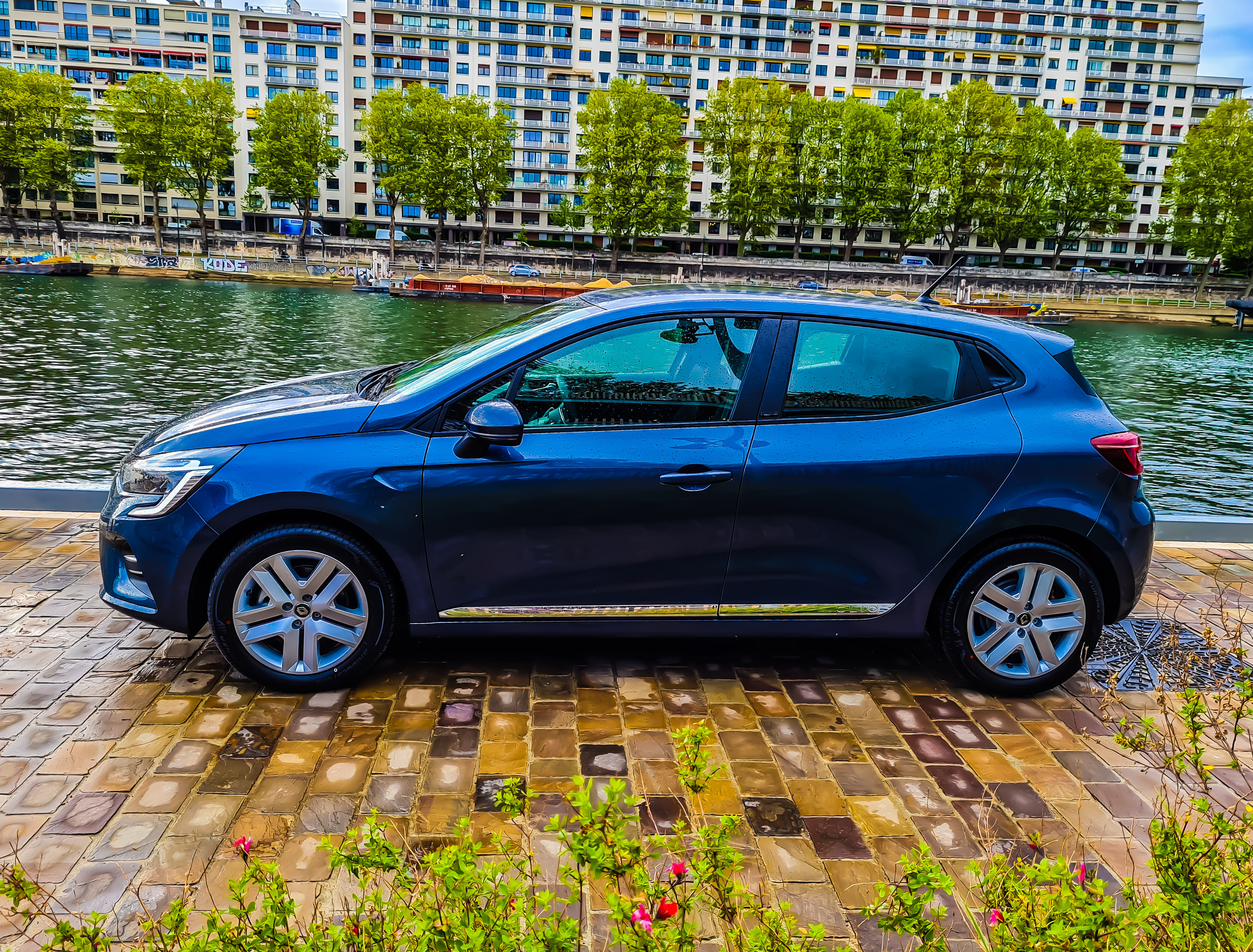 Renault Clio E-tech HYBRIDE 140ch (FY952) (Clim, USB, GPS, Radar recul, Connectivité Smartphone, ...) avec Climatisation