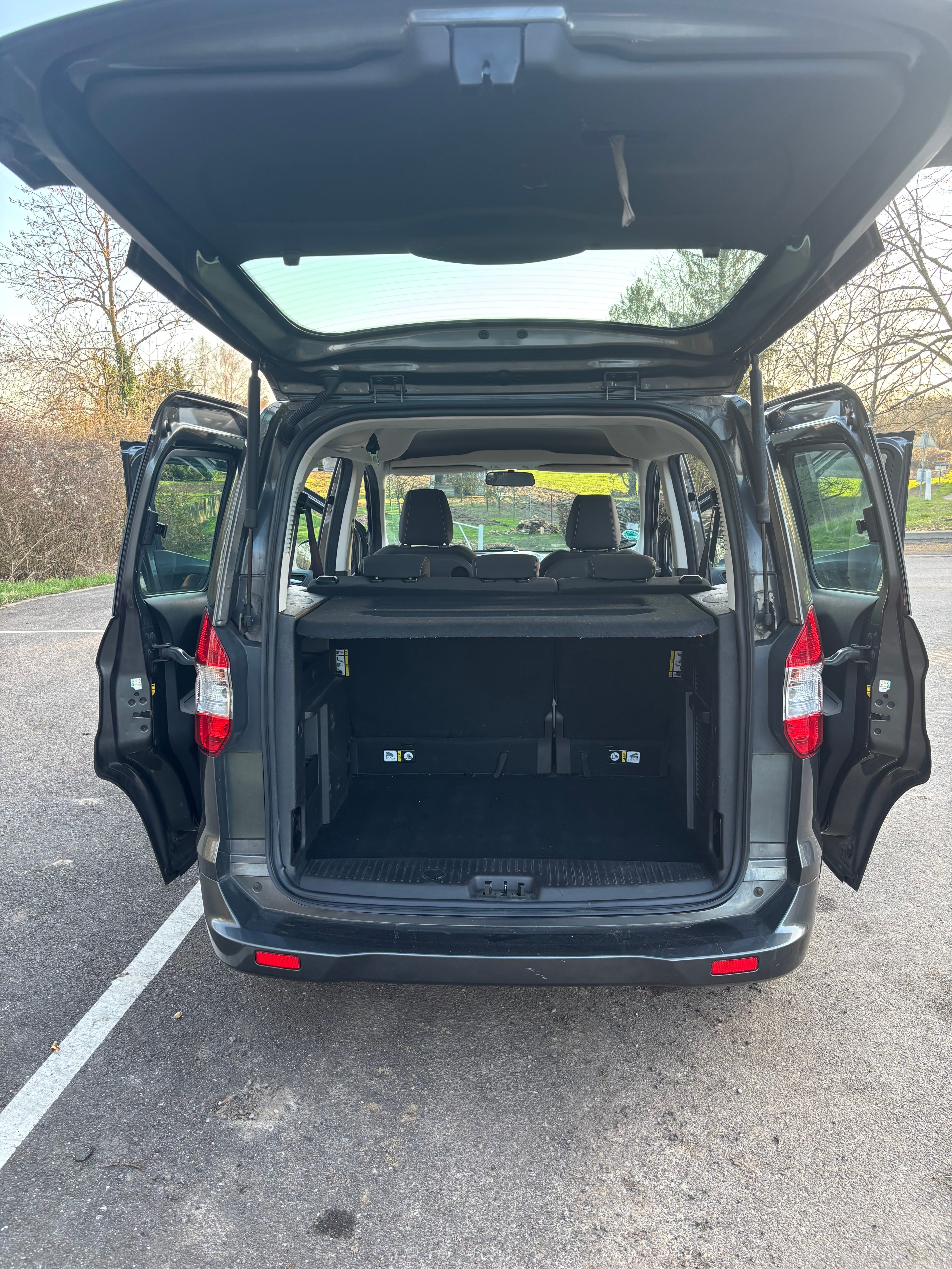 Ford Courier