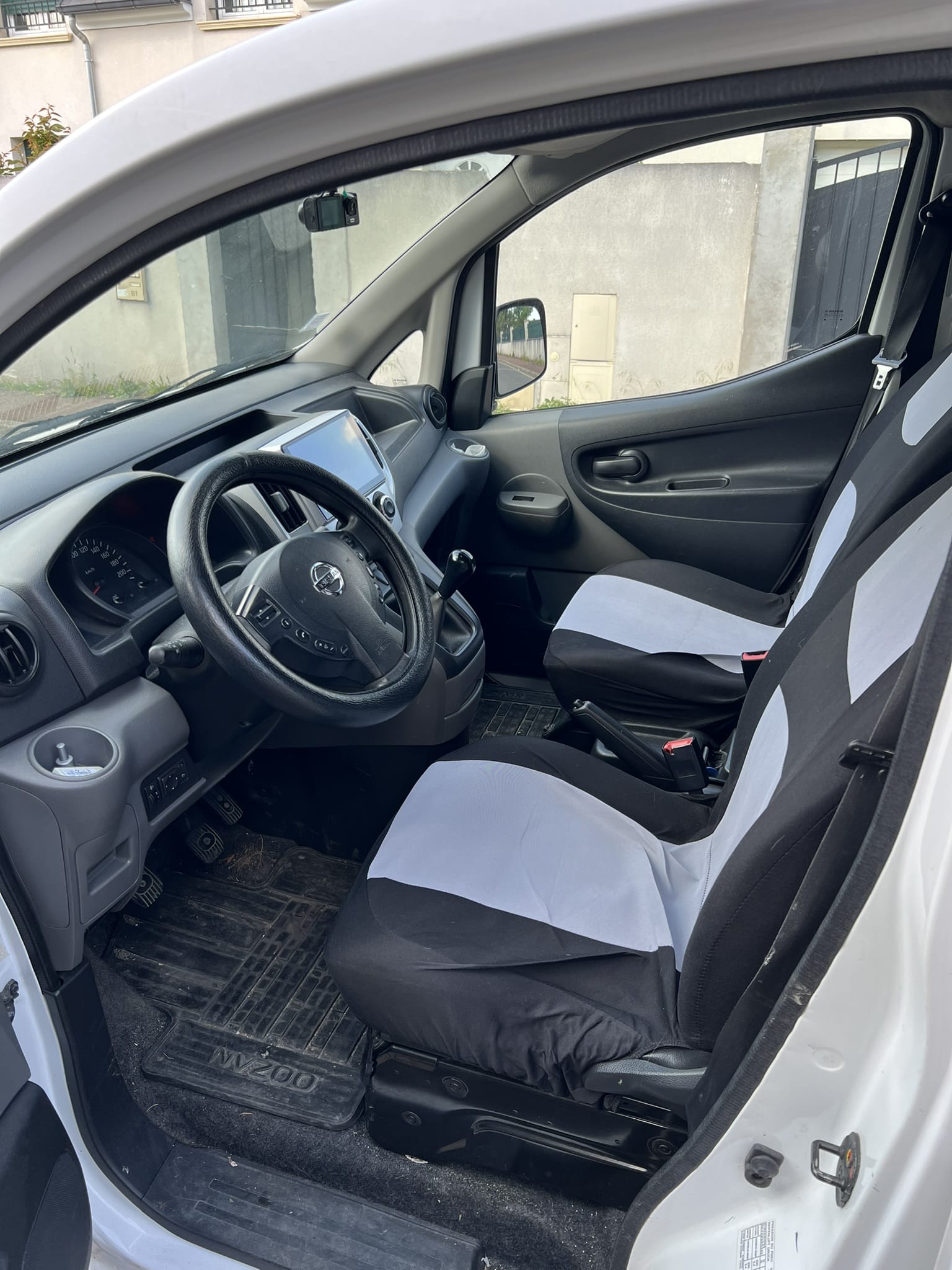 Nissan NV200 avec GPS