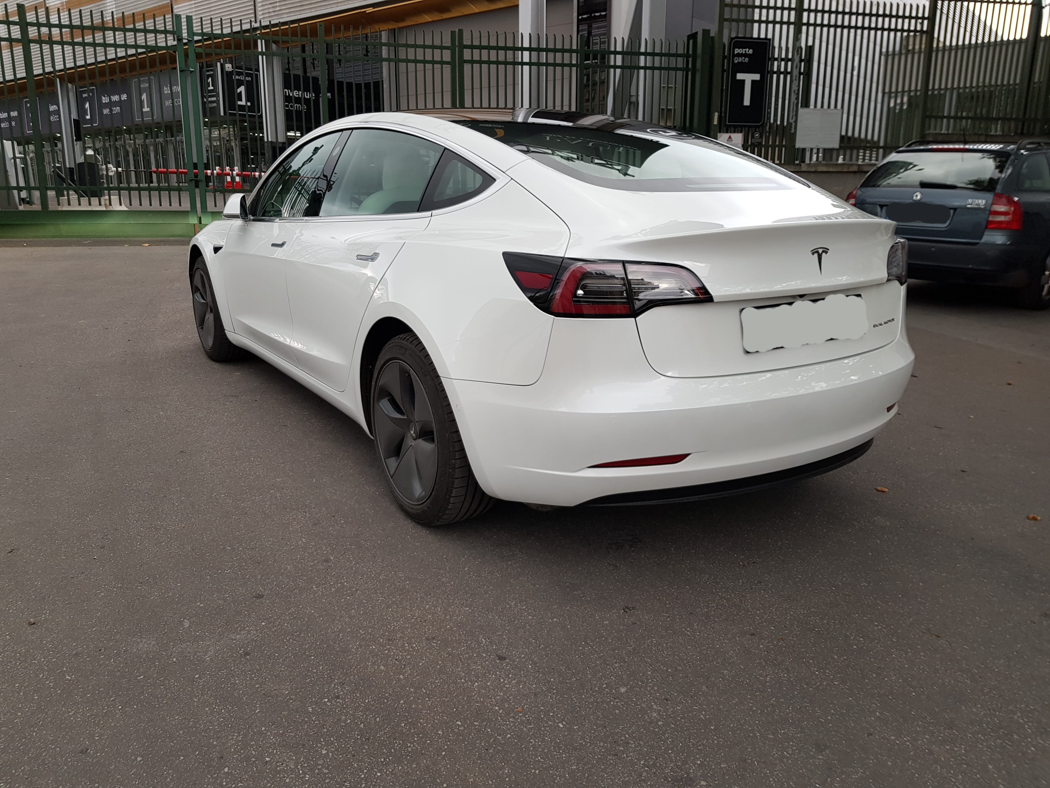 Tesla Model 3 LR AWD avec GPS