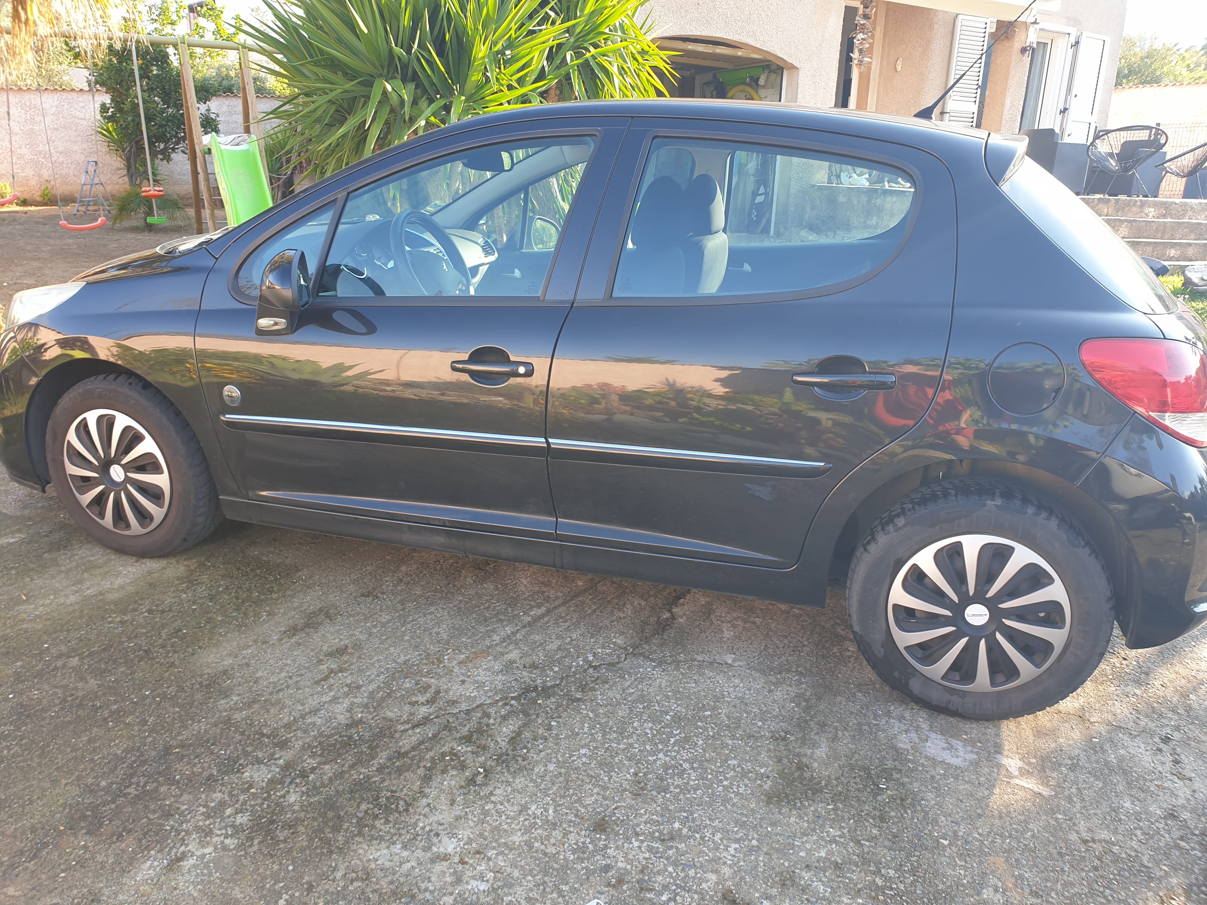 Peugeot 207 avec Climatisation