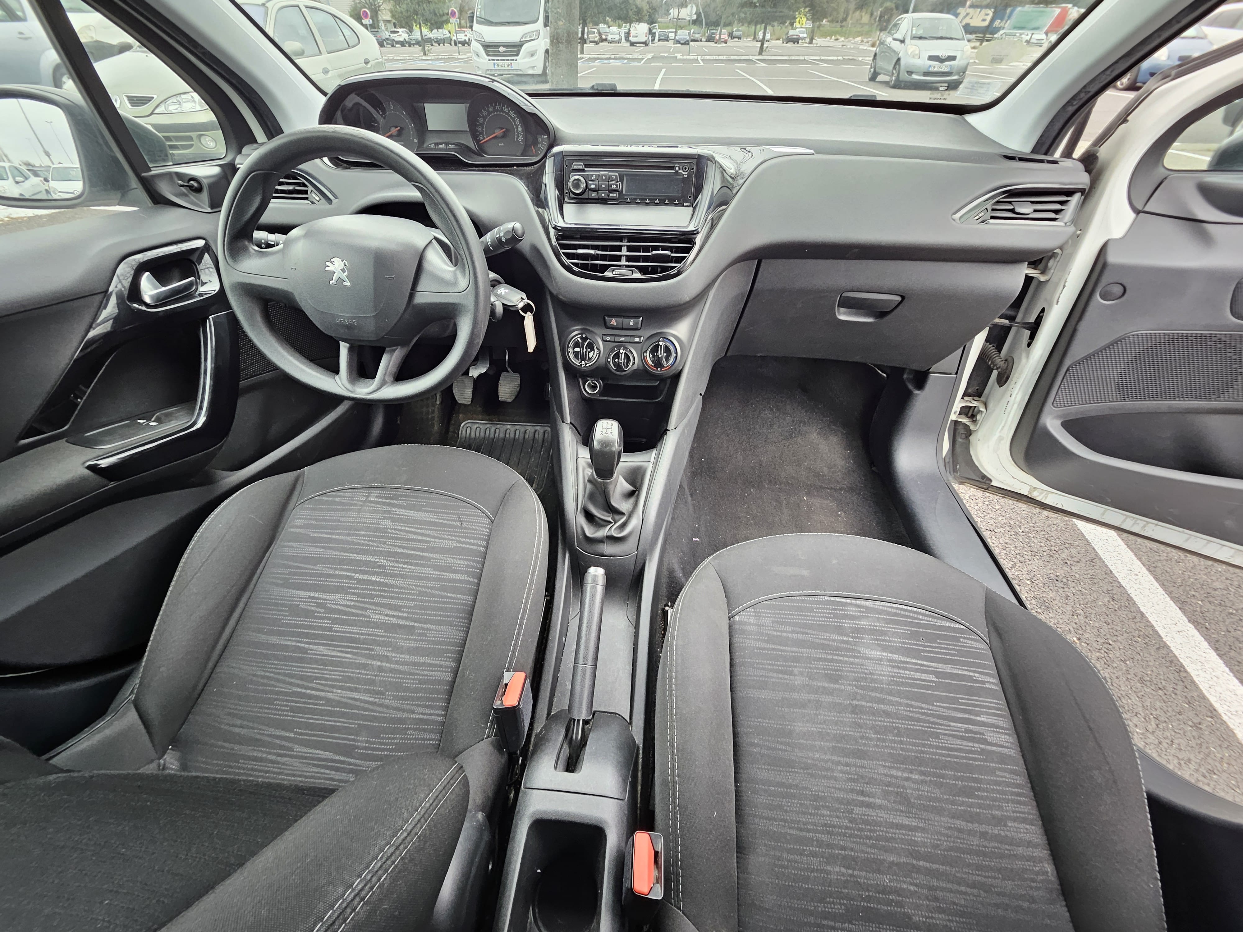 Peugeot 208 Société