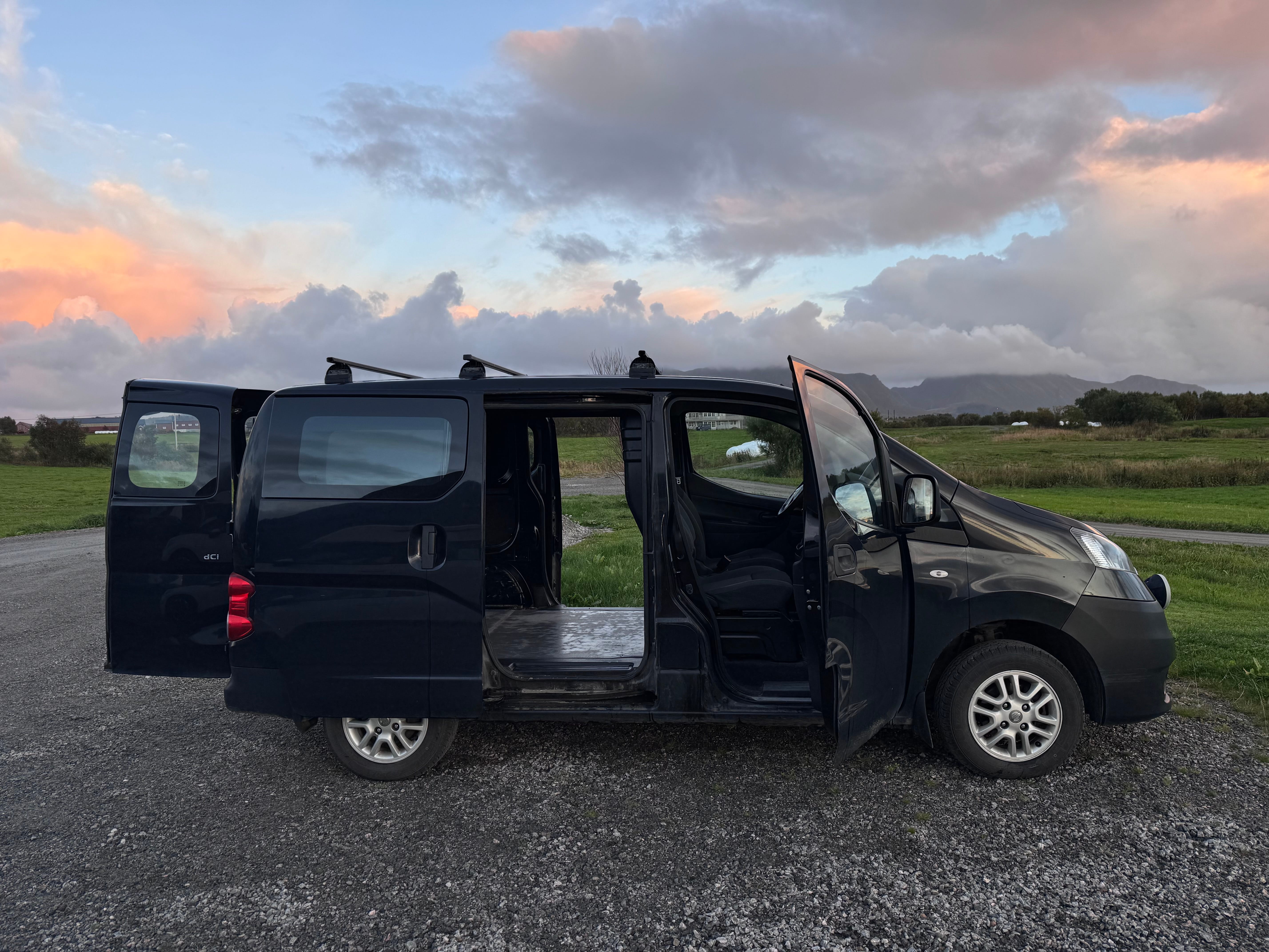 Nissan NV200 med Bilradio