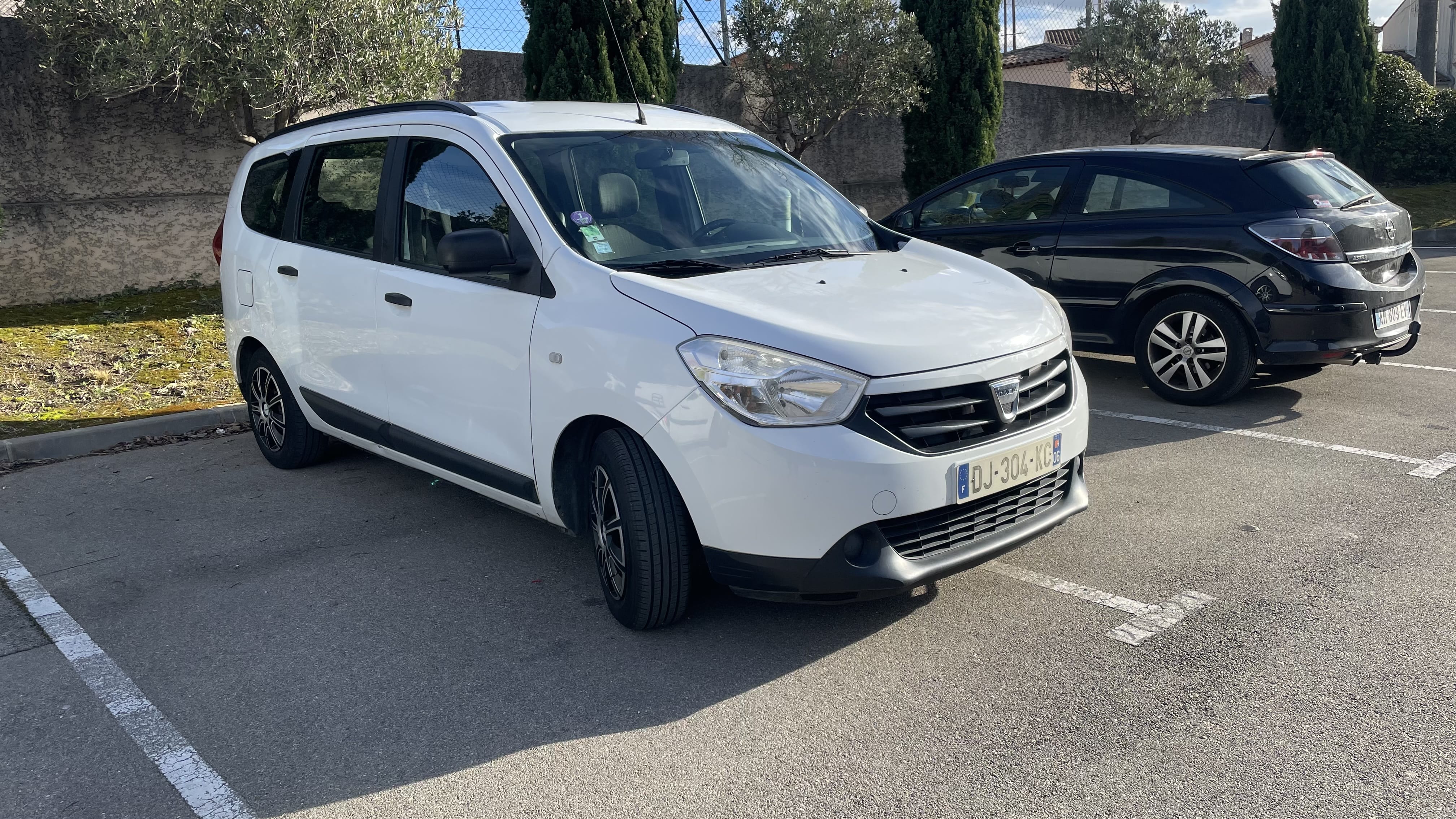 Dacia Lodgy 1.6 l essence met Airco