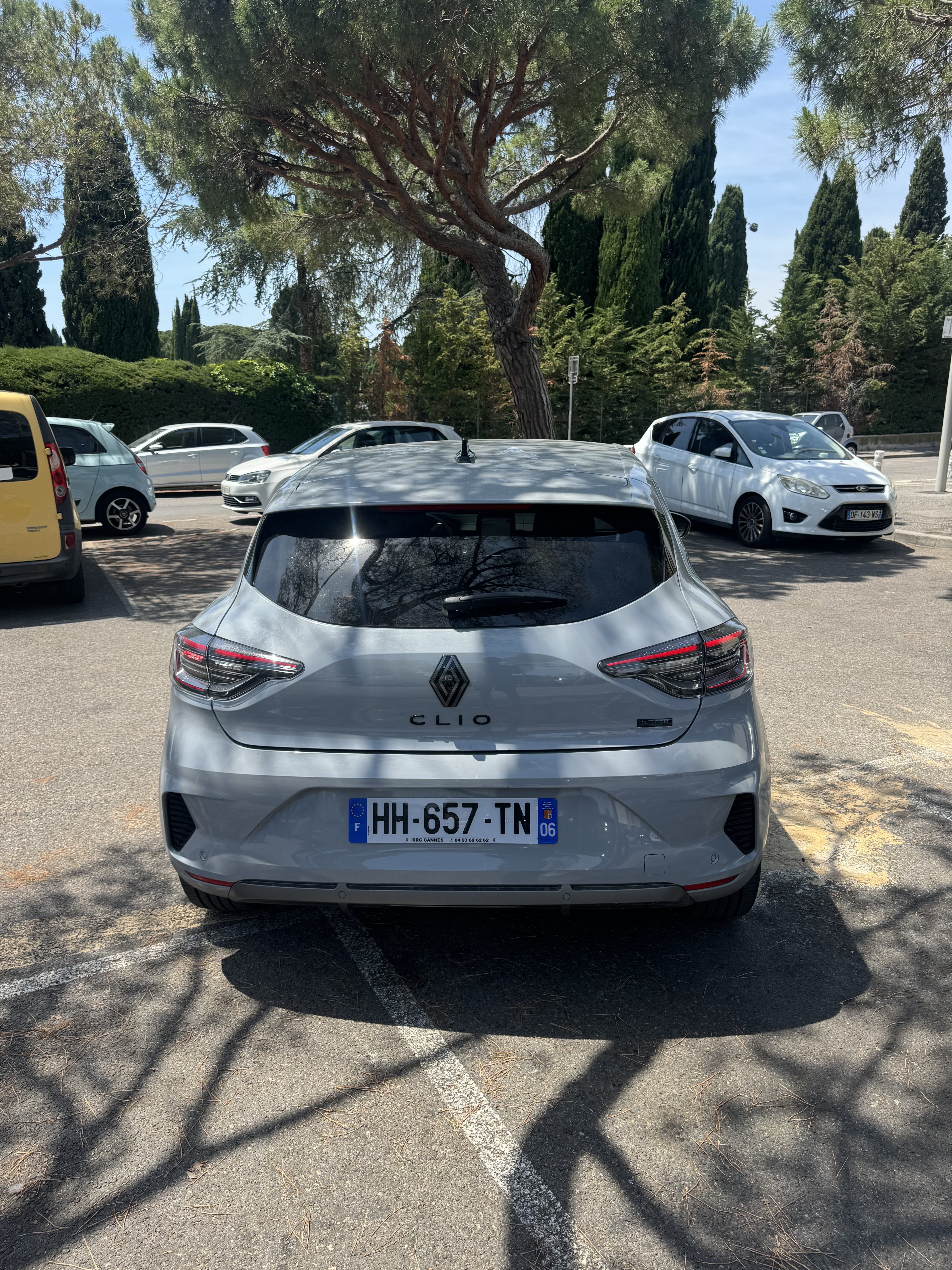 Renault Clio E-tech avec GPS