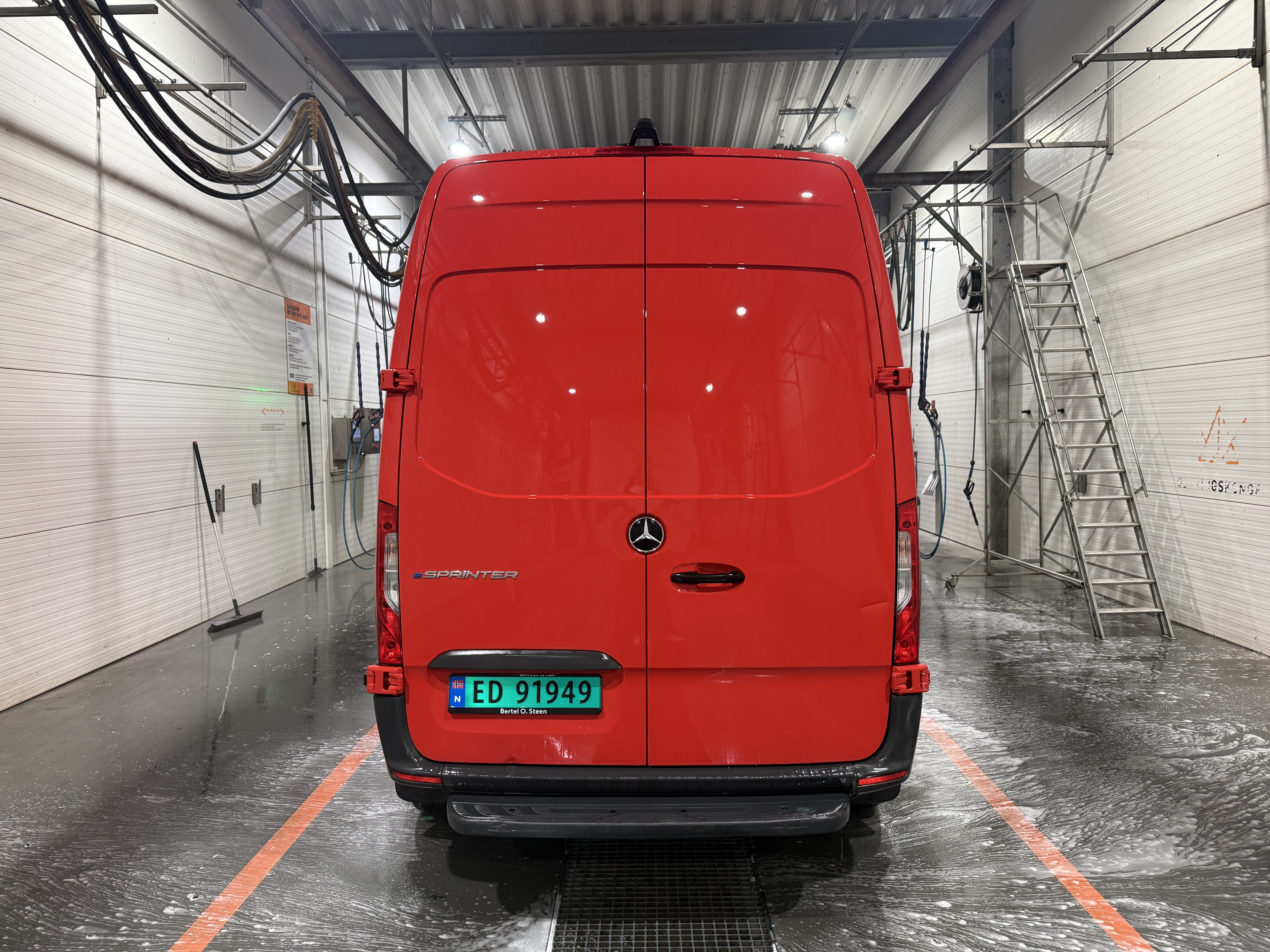 Mercedes-Benz Sprinter - Gratis bom og parkering med Bluetooth audio
