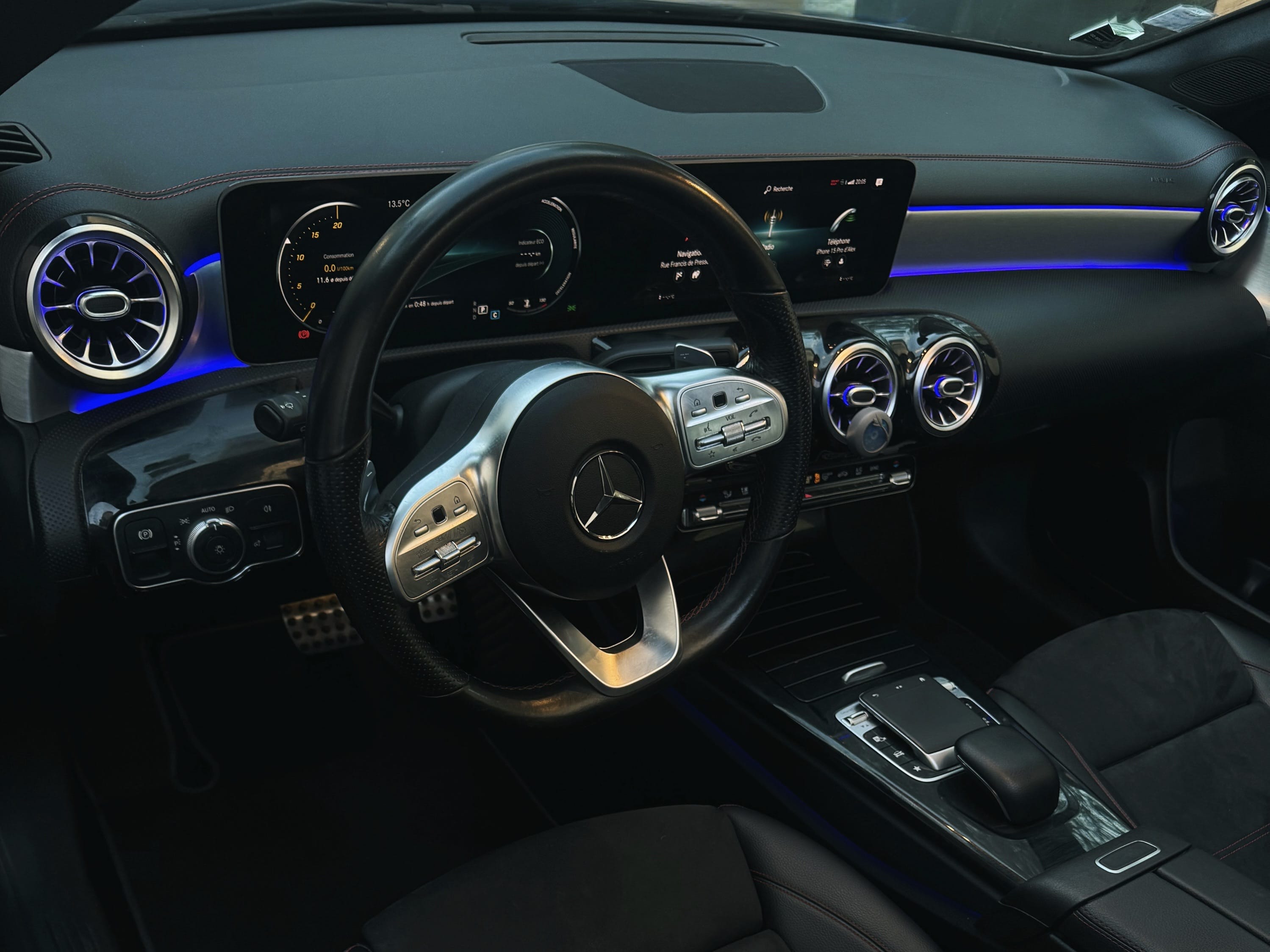 Mercedes-Benz Classe CLA avec Régulateur de vitesse