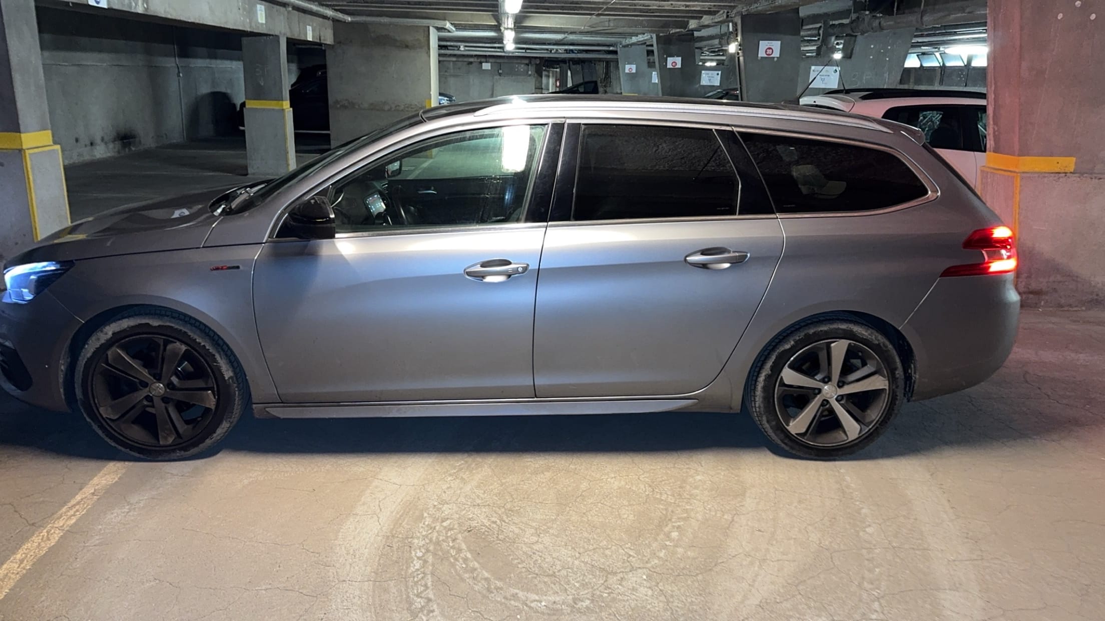 Peugeot 308 SW avec Climatisation