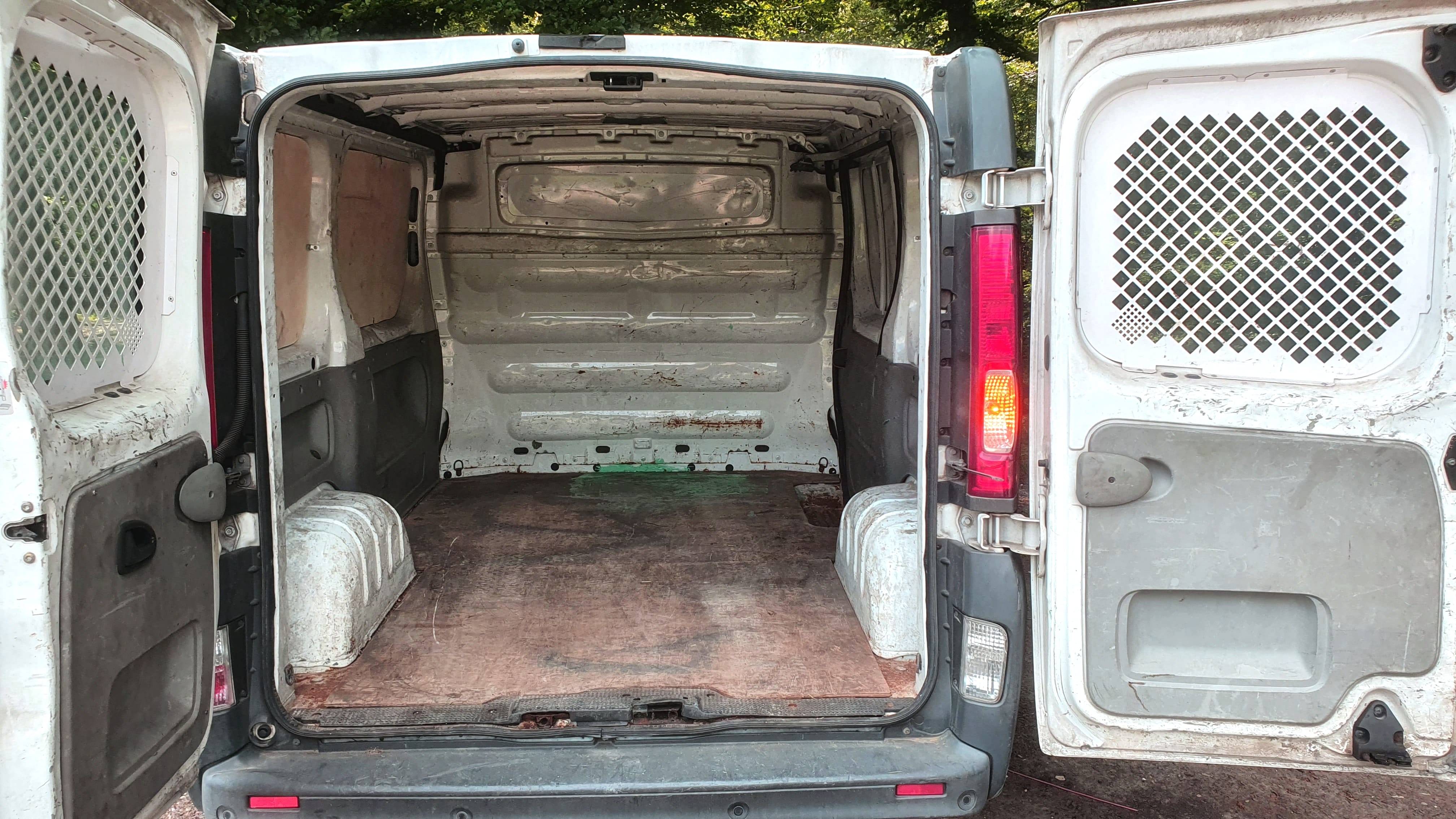 Renault Trafic Avec Radar de recul - 6M3 - 3 places avec Climatisation