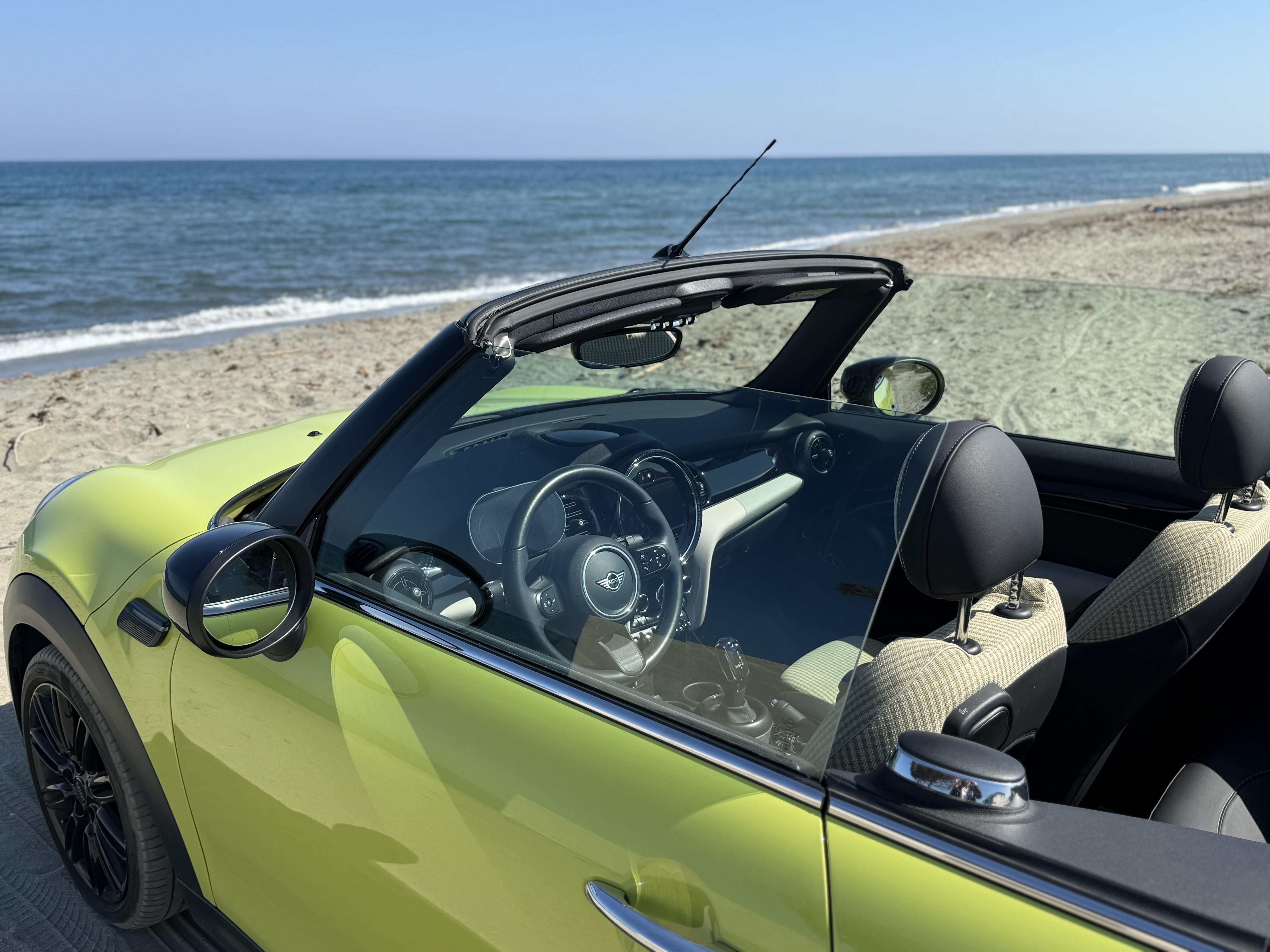 Mini Cooper Convertible F57