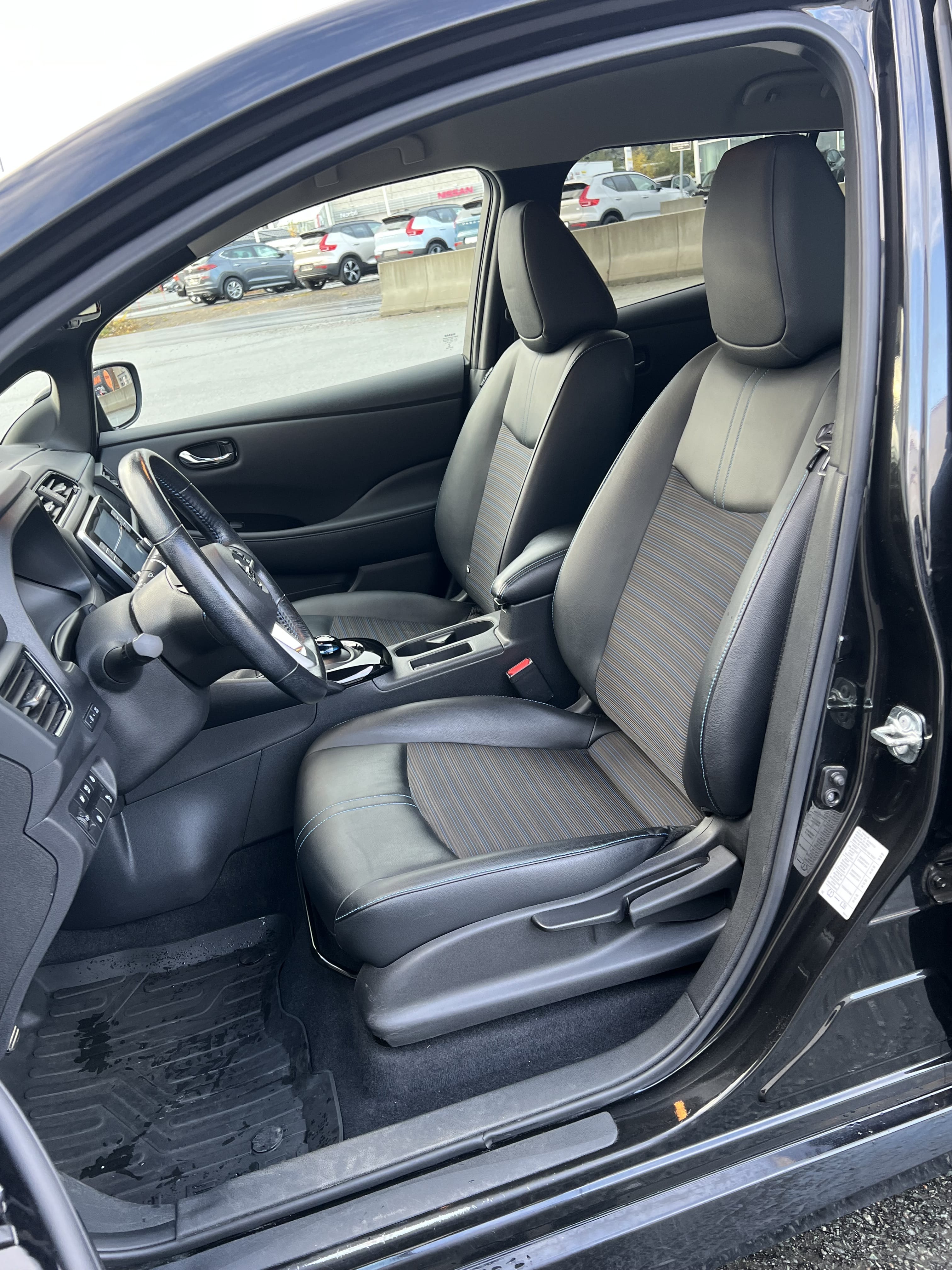 Nissan Leaf 40kwh N-Connecta med Cruisekontroll