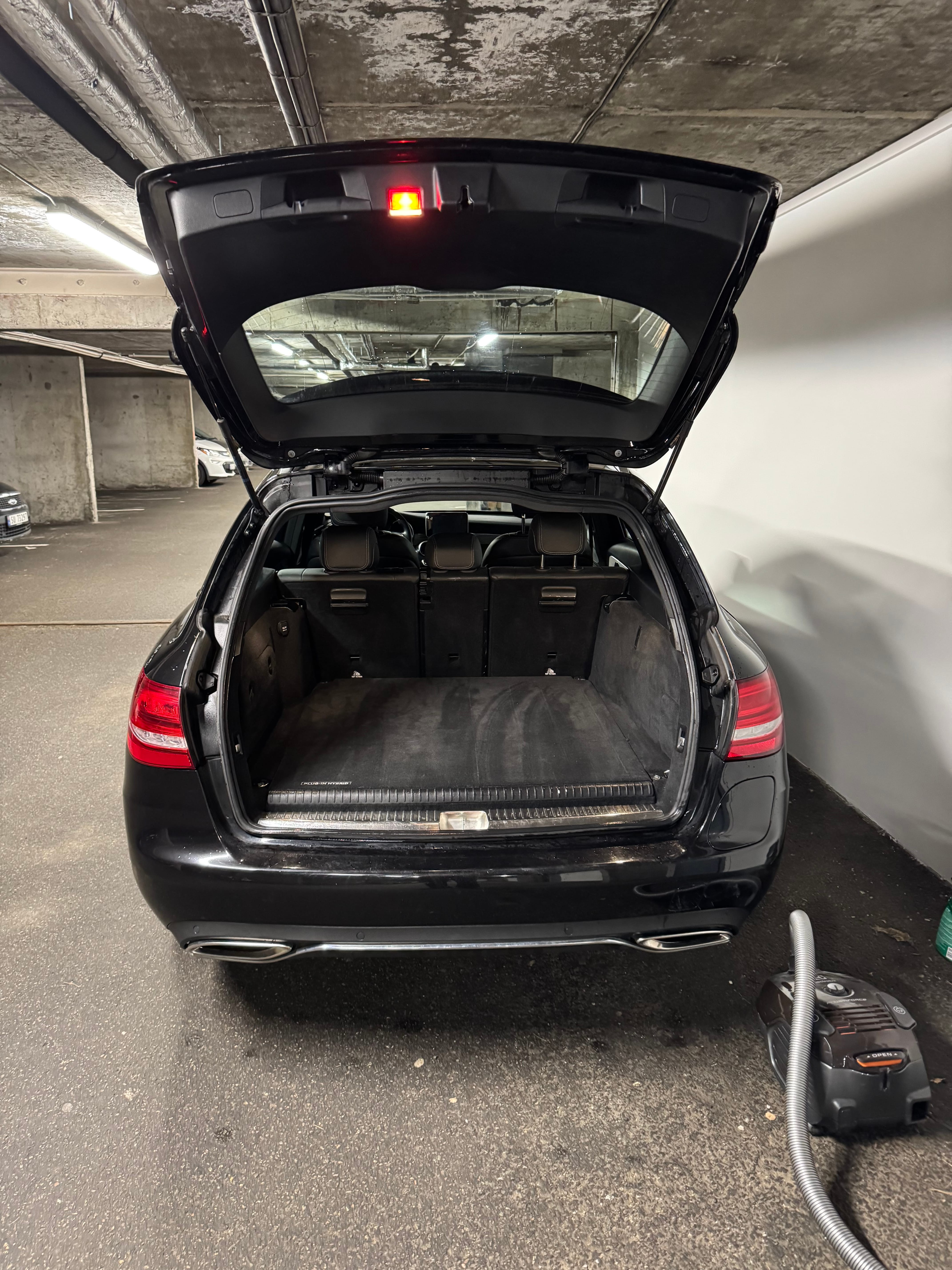 Mercedes-Benz C350e med Bluetooth audio