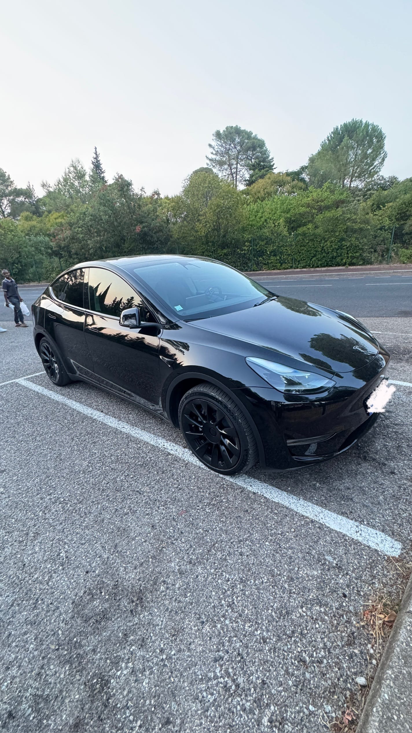 Tesla Model Y met Vierwielaandrijving