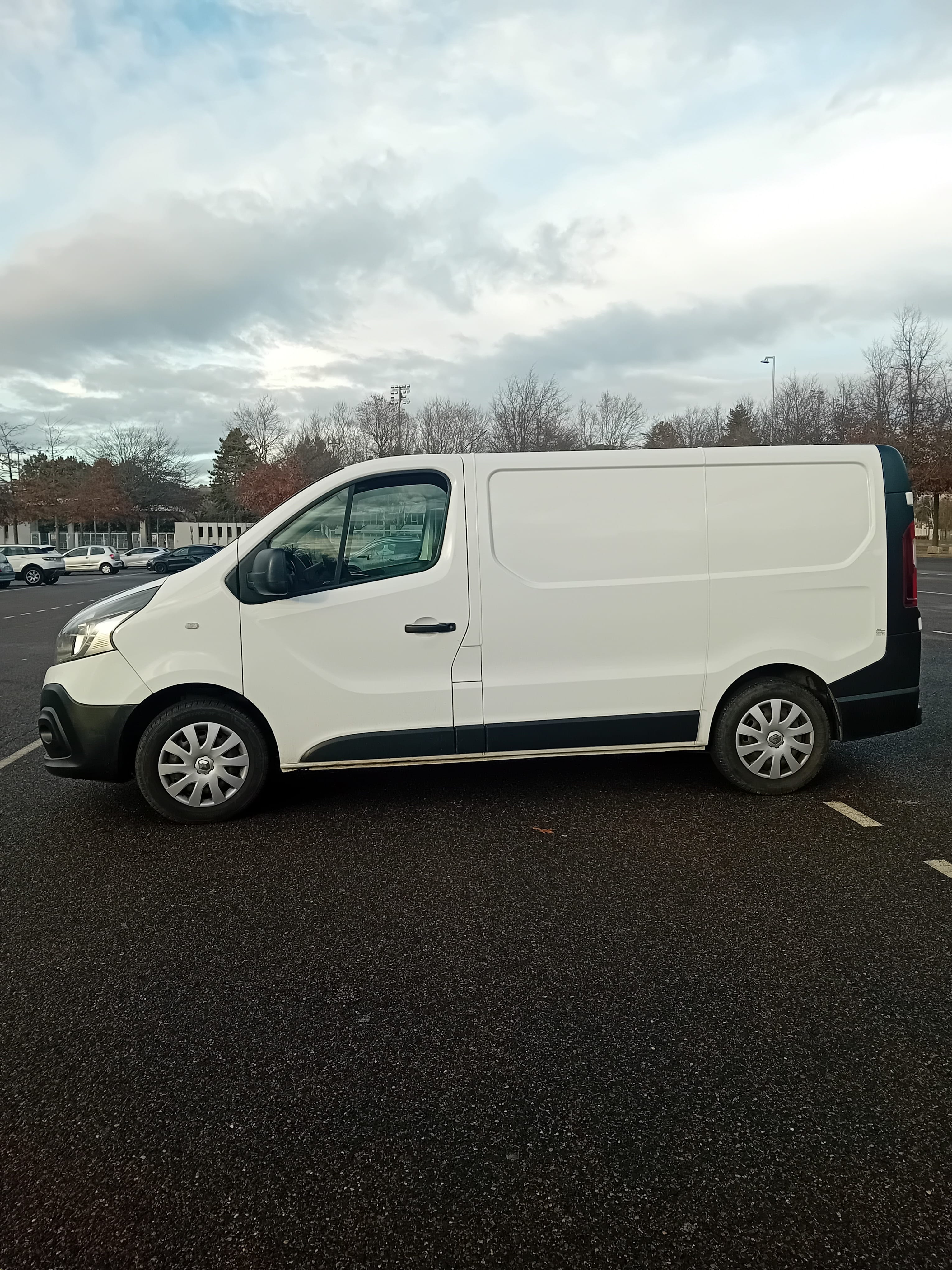 Renault Trafic 1.6 dci avec Climatisation
