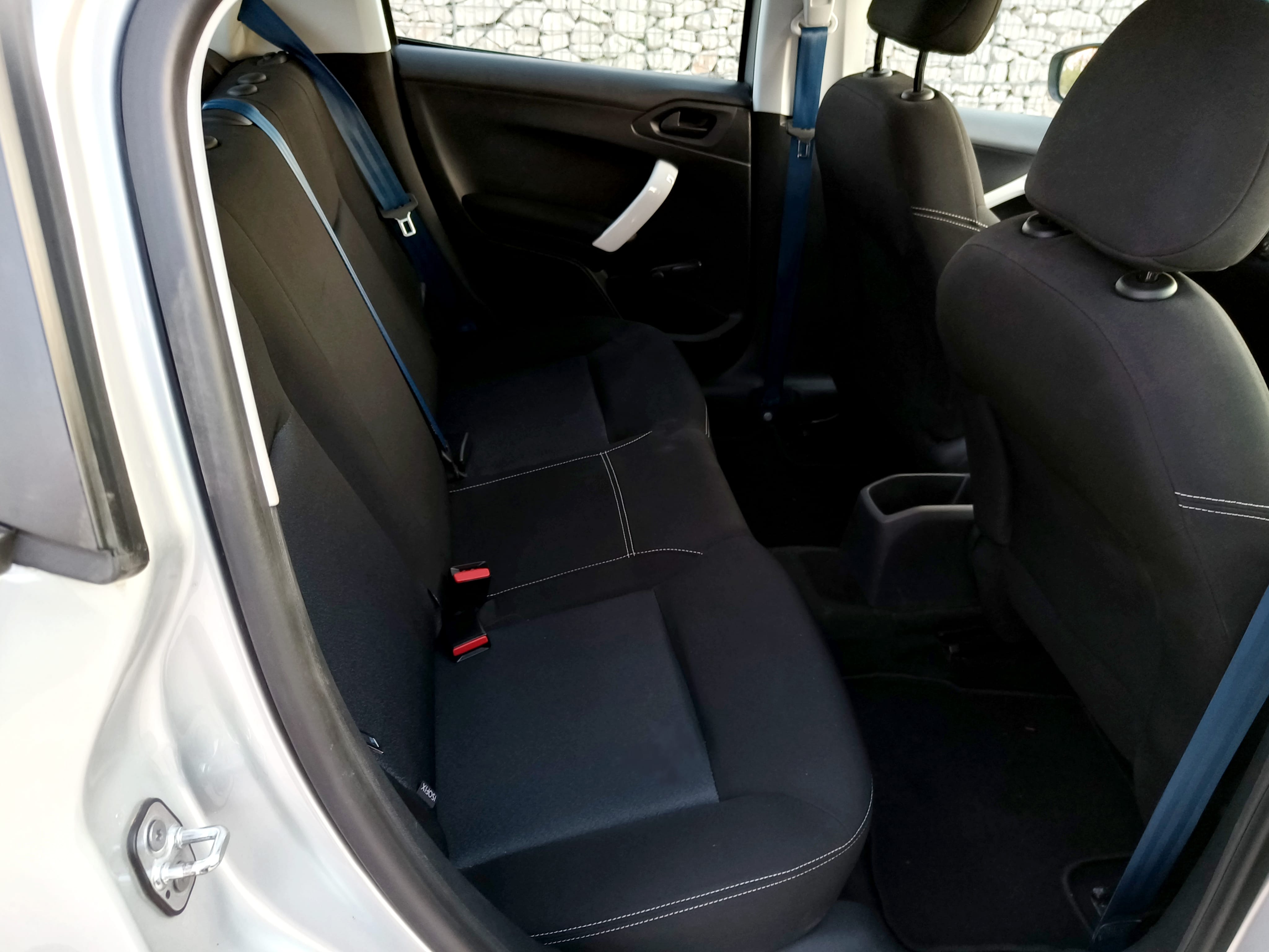 Peugeot 208 avec Apple CarPlay