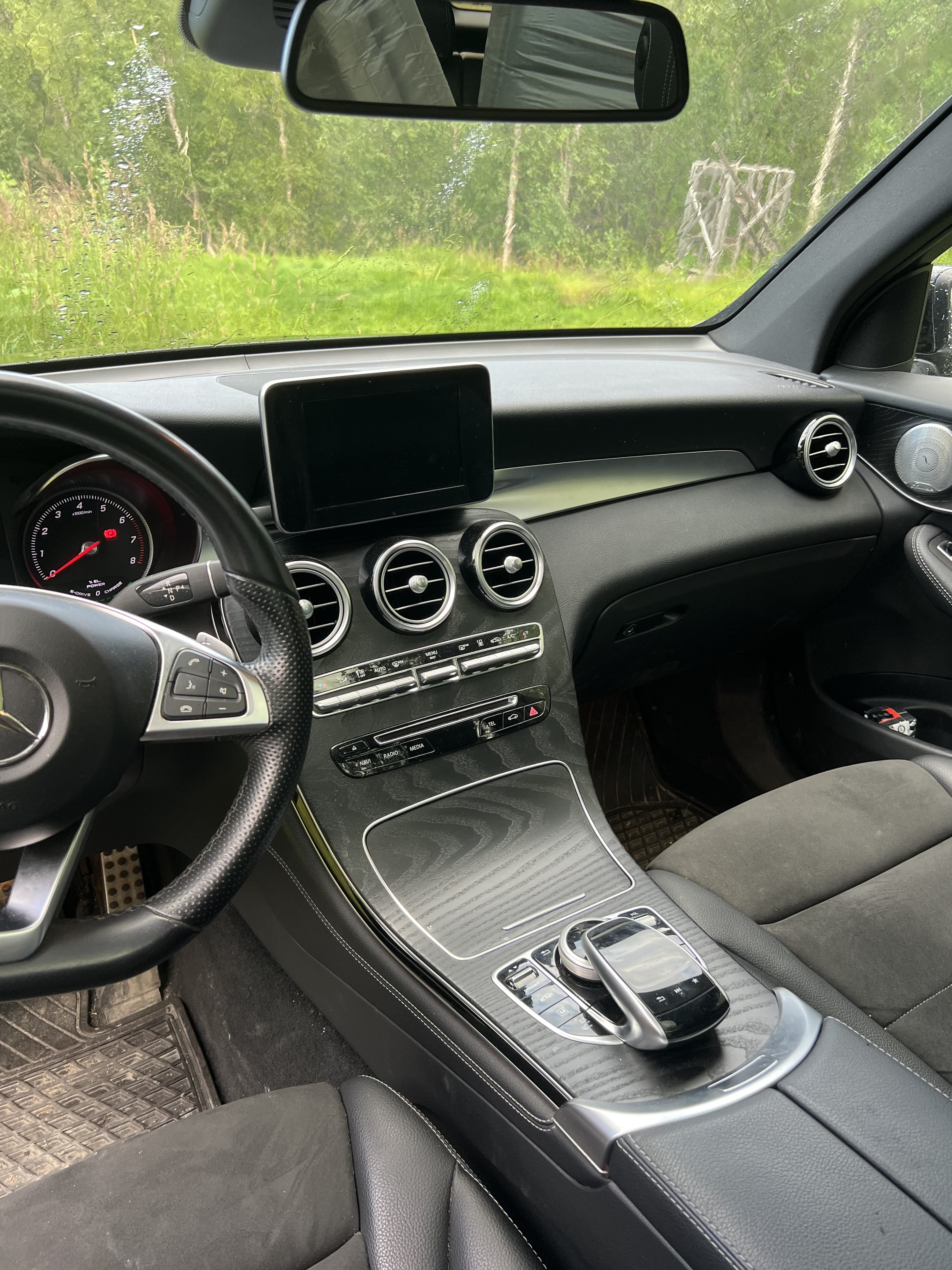 Mercedes-Benz GLC 350E 4Matic with Four-wheel drive