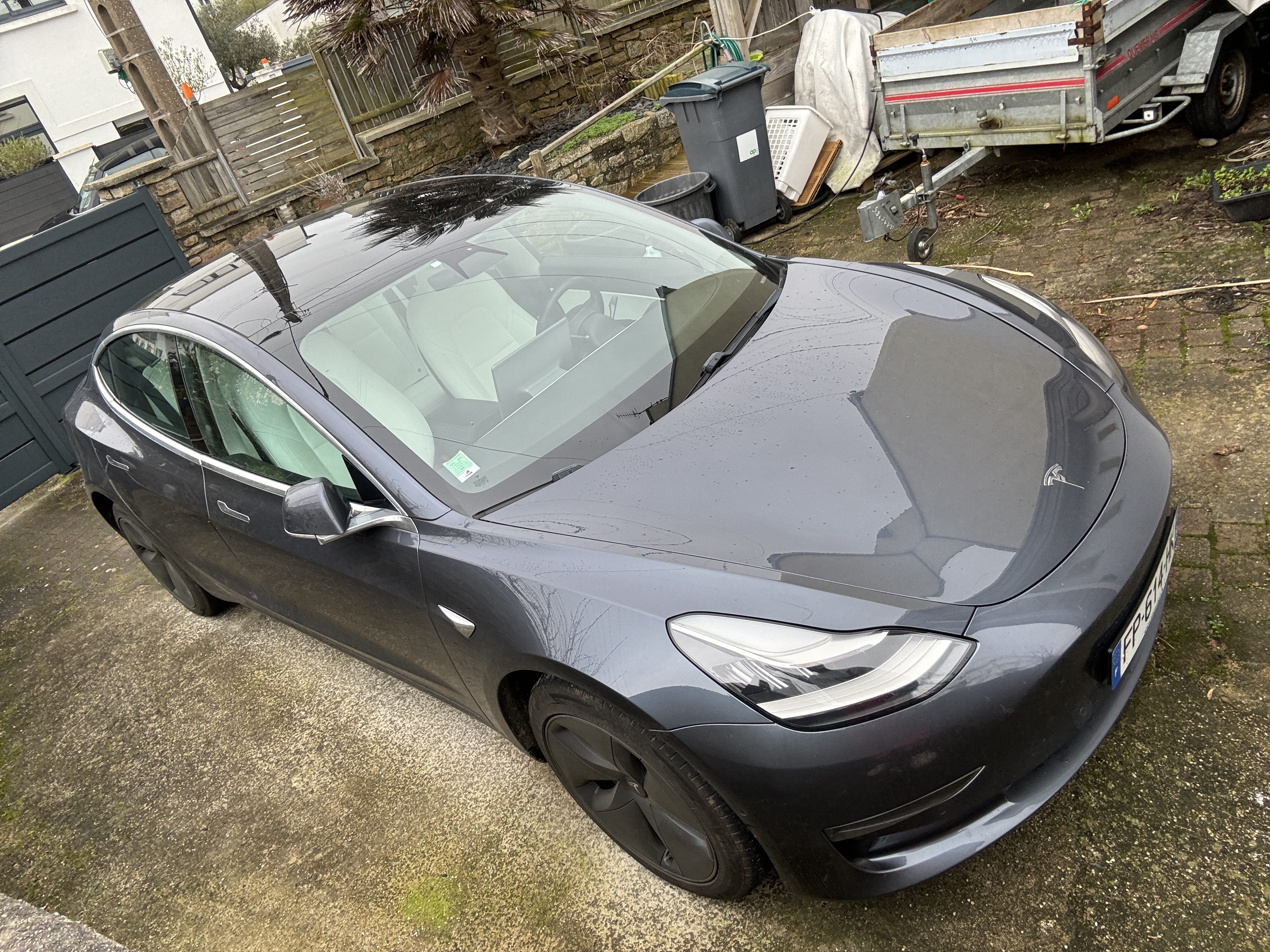 Tesla Model 3 Long Range avec Audio Bluetooth