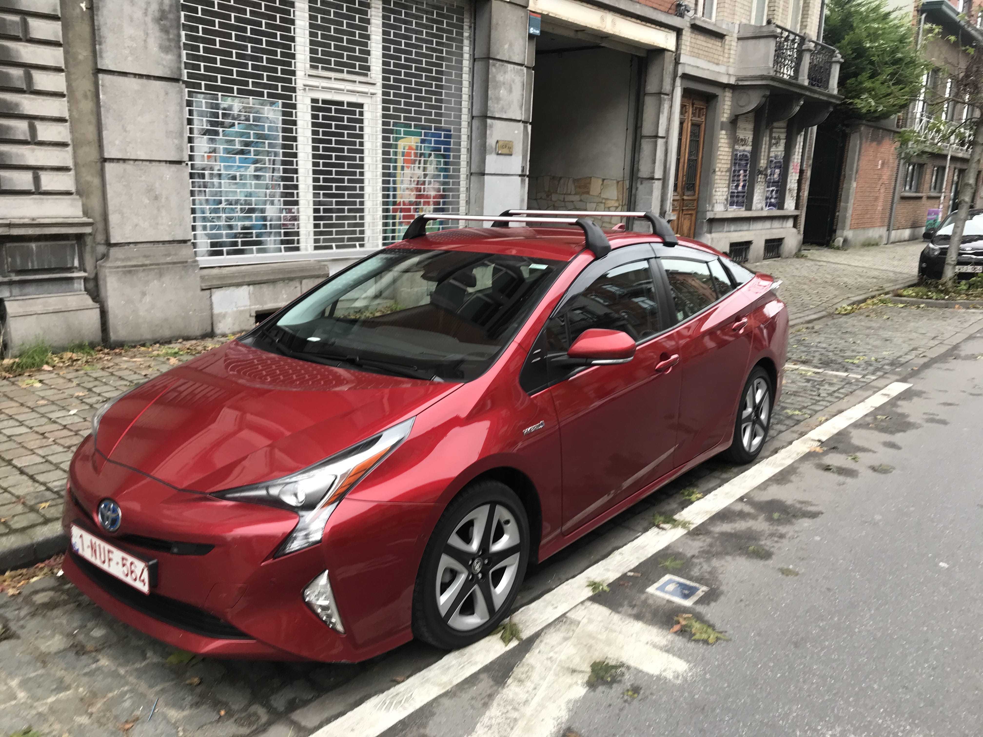 Toyota Prius, 2016, Euro 95 (E10) / Elektrisch (hybride), automatisch