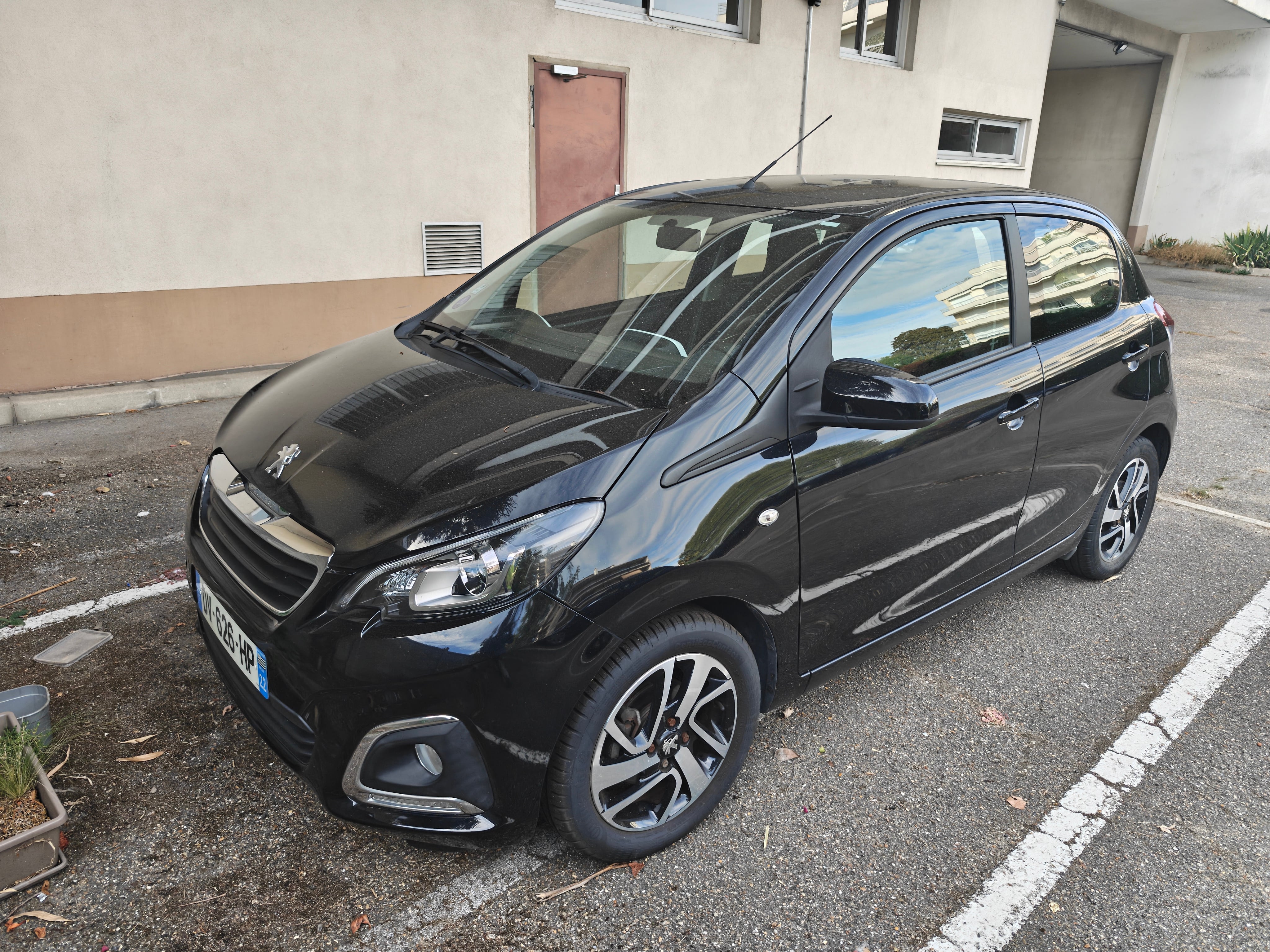 Peugeot 108, 2015, Essence 95