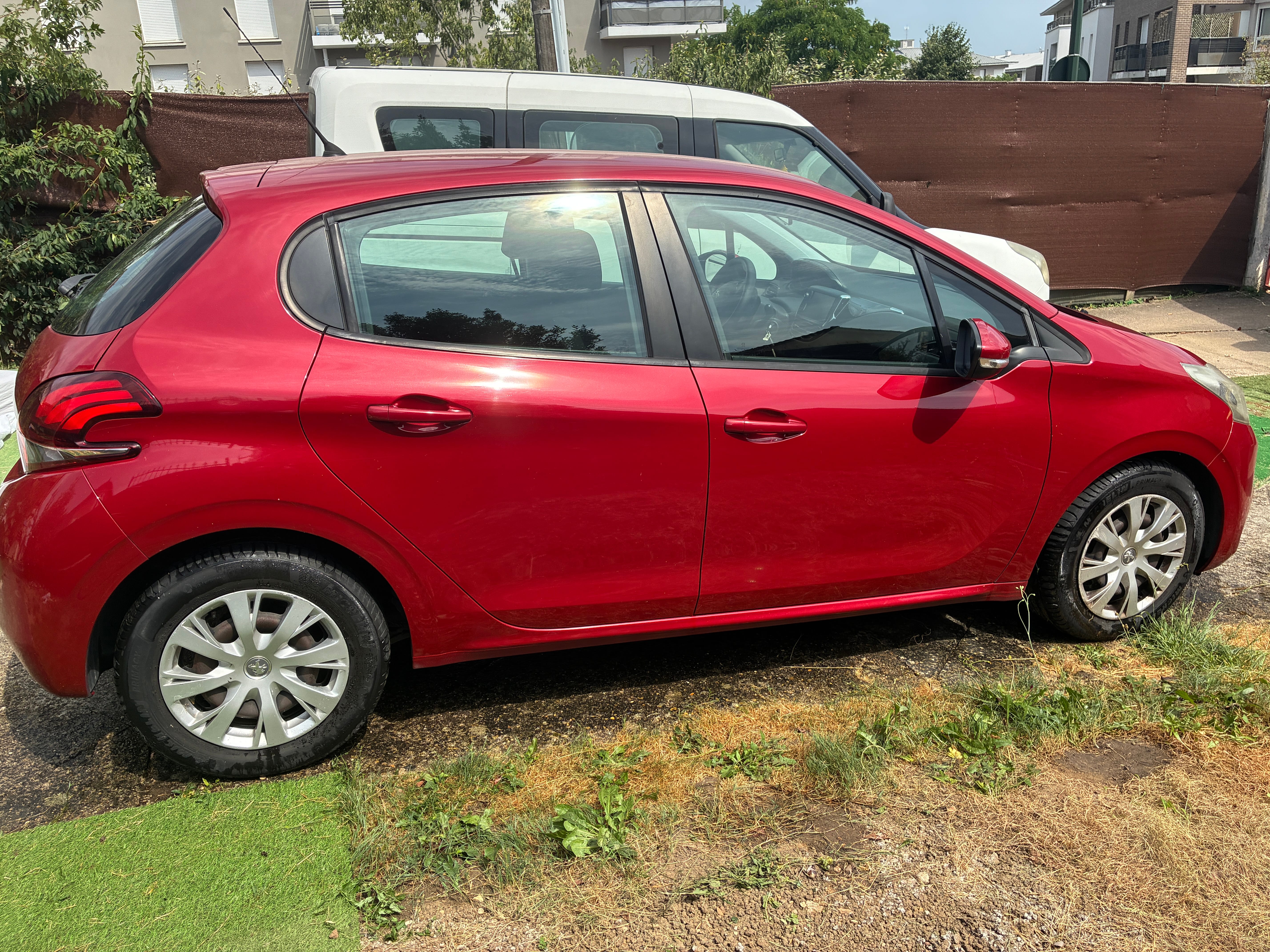 Peugeot 208 avec Port USB