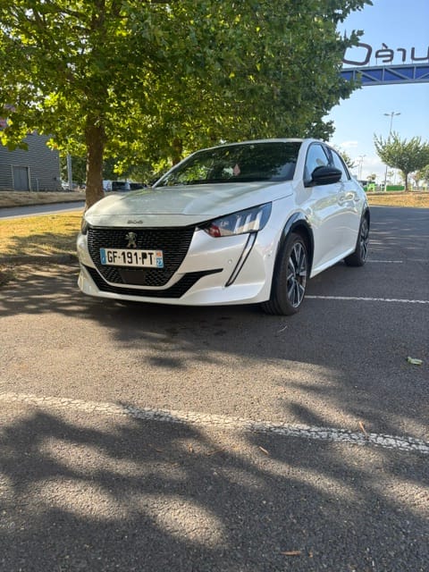 Peugeot 208 avec Climatisation