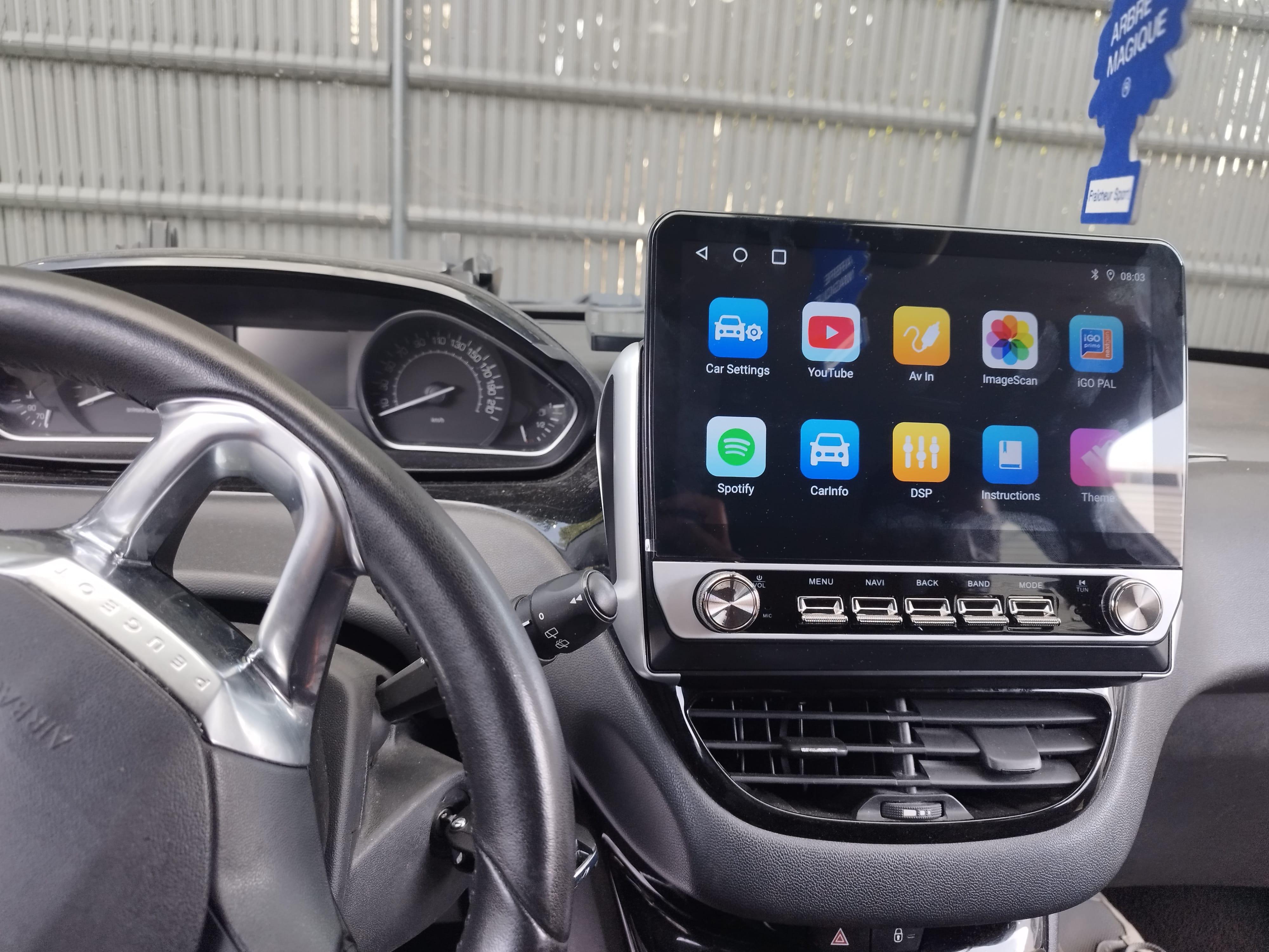 Peugeot 208 Société avec GPS