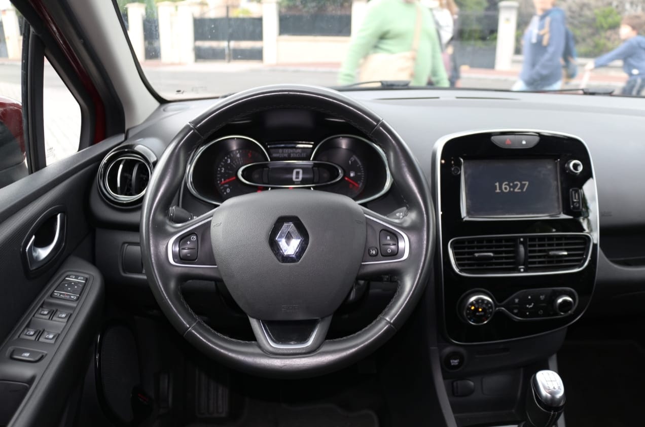 Renault Clio FF-489-FS avec Régulateur de vitesse