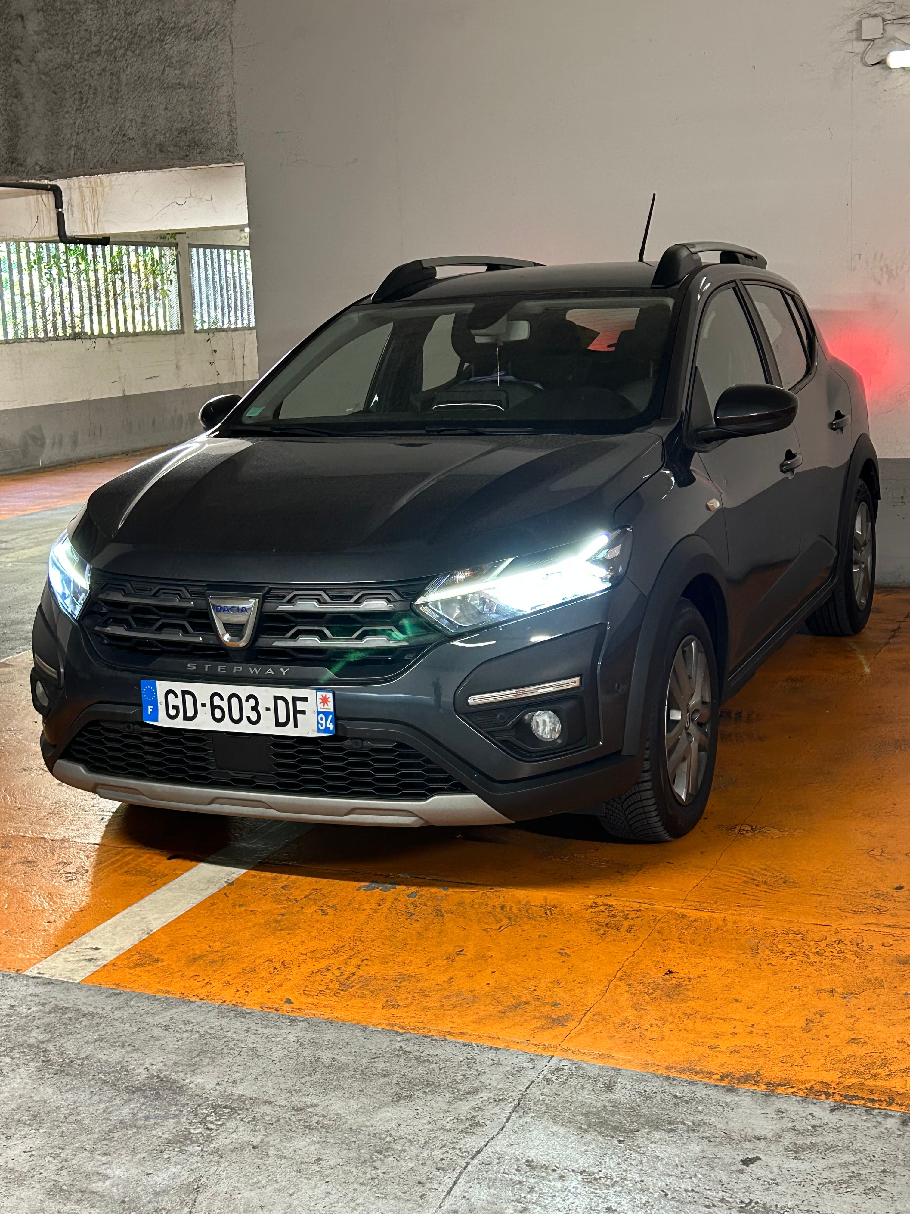 Dacia Sandero Stepway, 2021, Essence 98
