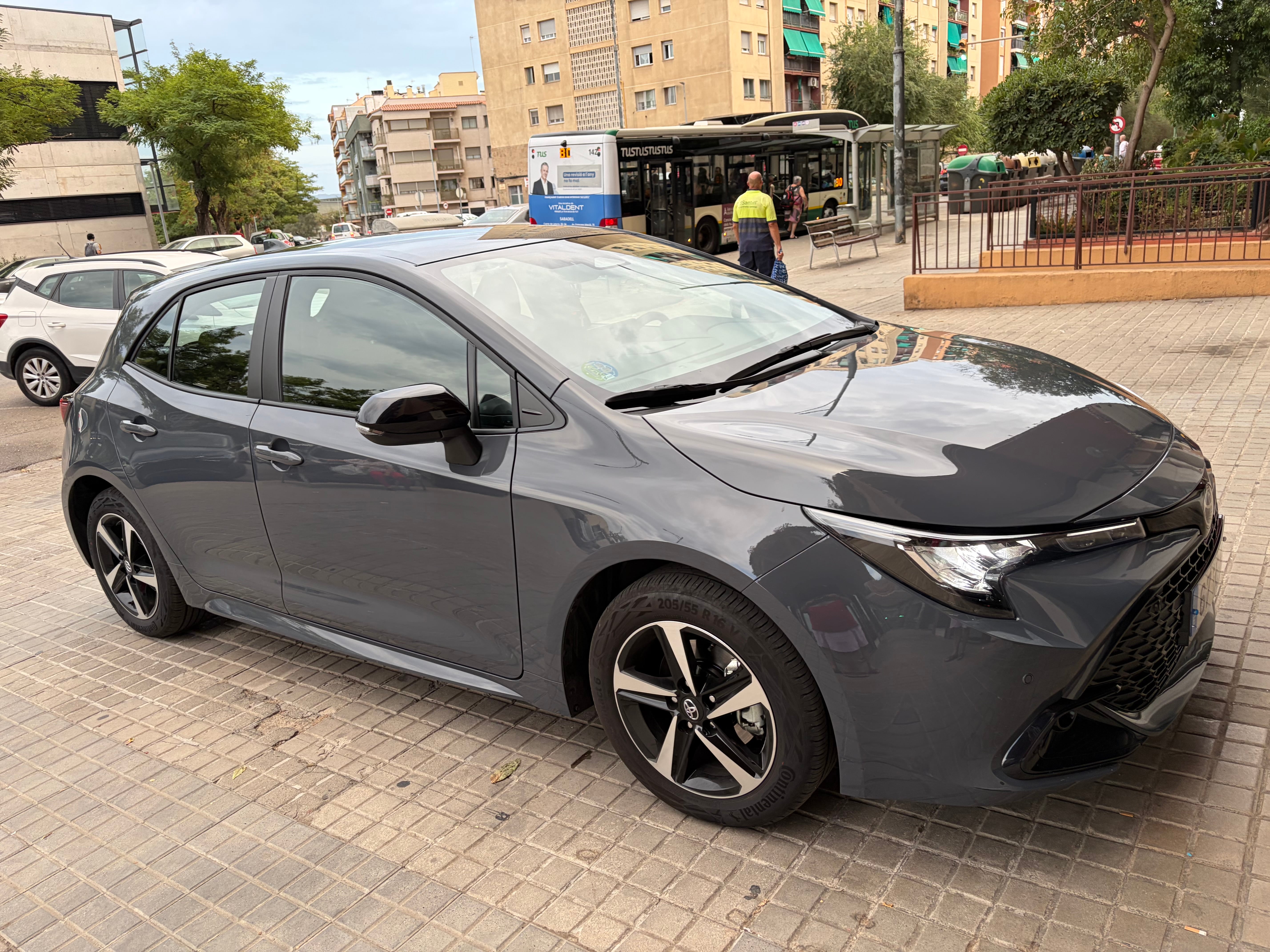 Toyota Corolla Híbrido con Aire acondicionado