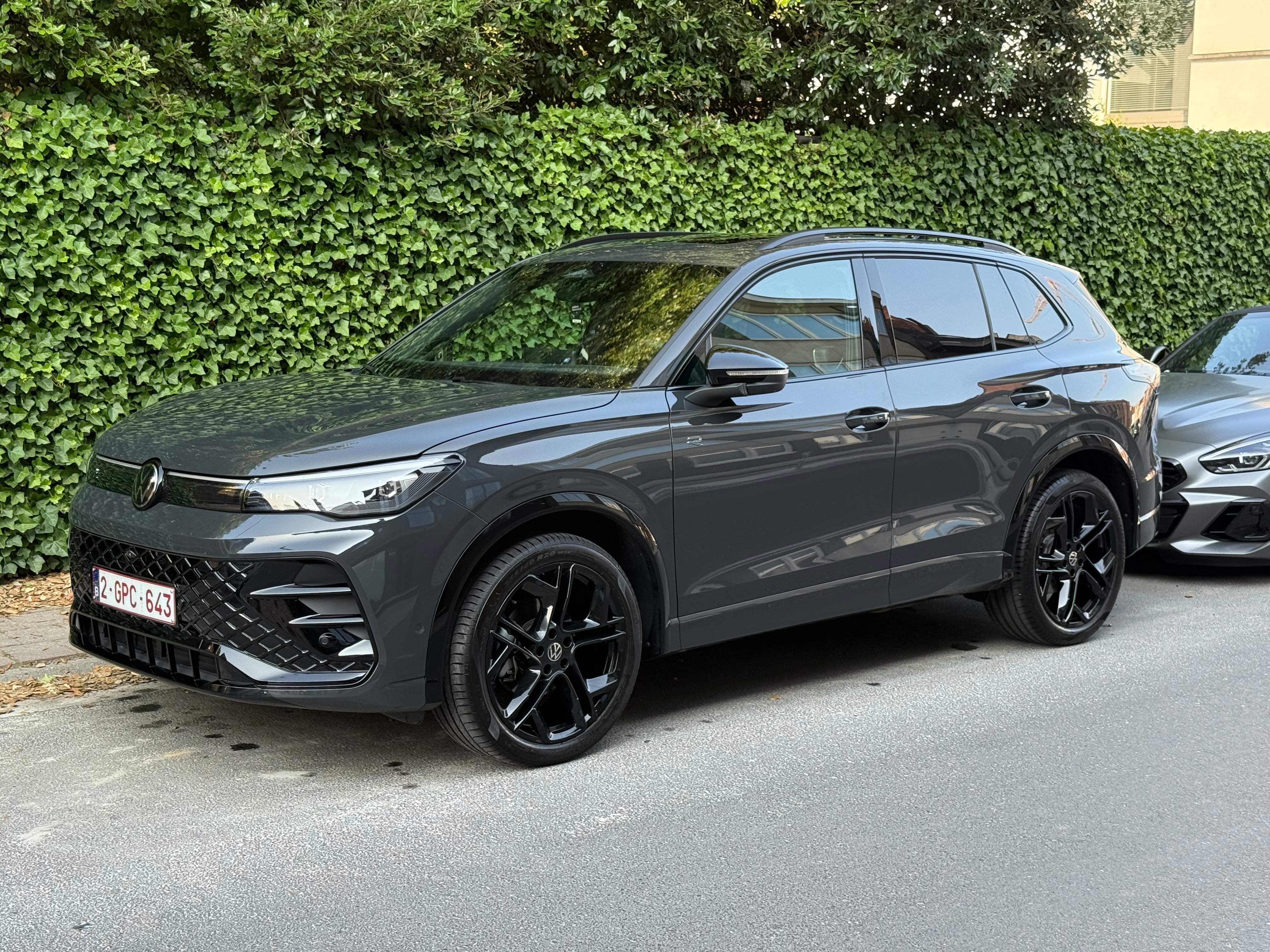 Volkswagen Tiguan R-LINE avec GPS